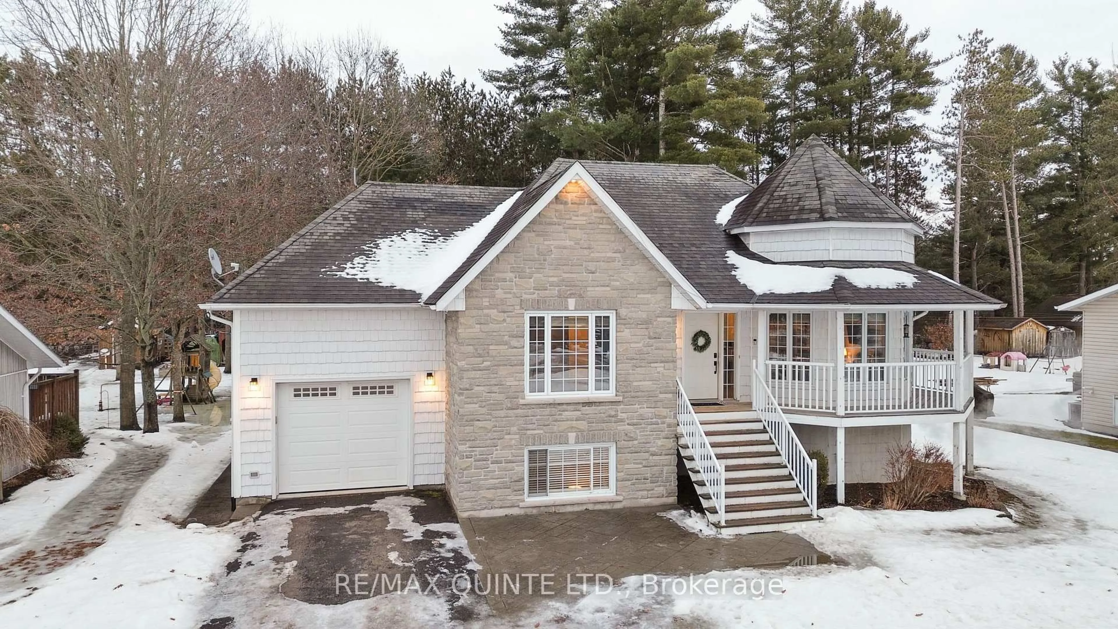 Unknown for 40 Charles Crt, Tweed Ontario K0K 3J0