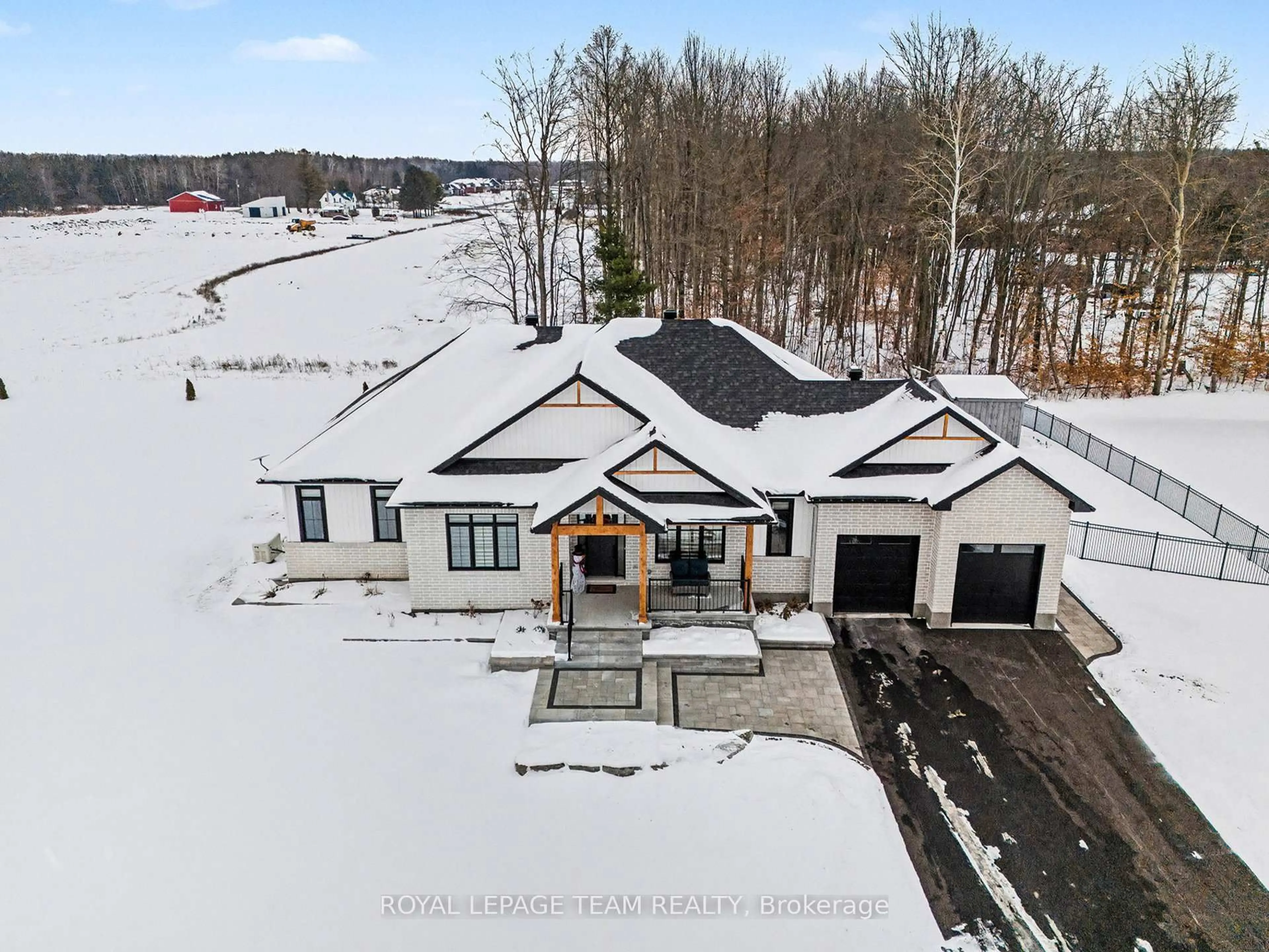 A pic from outside/outdoor area/front of a property/back of a property/a pic from drone, unknown for 1685 Trizisky St, North Dundas Ontario K0E 1S0
