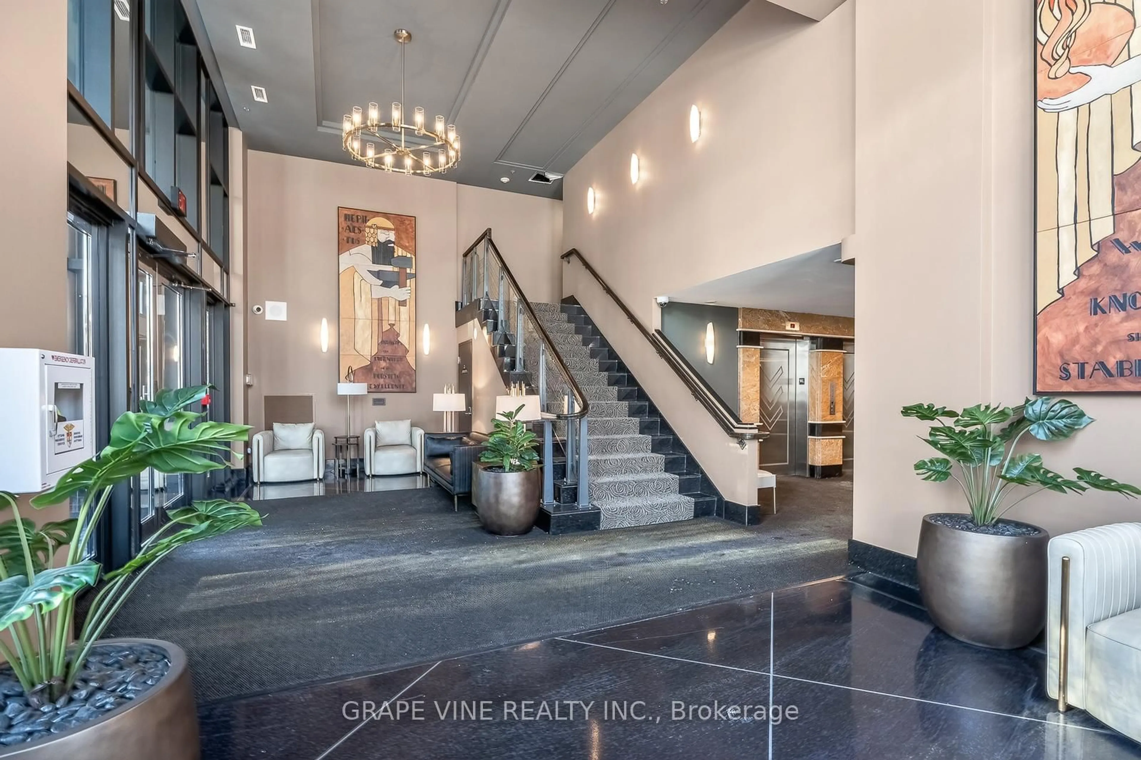 Lobby for 245 KENT St #1405, Ottawa Ontario K2P 0A5