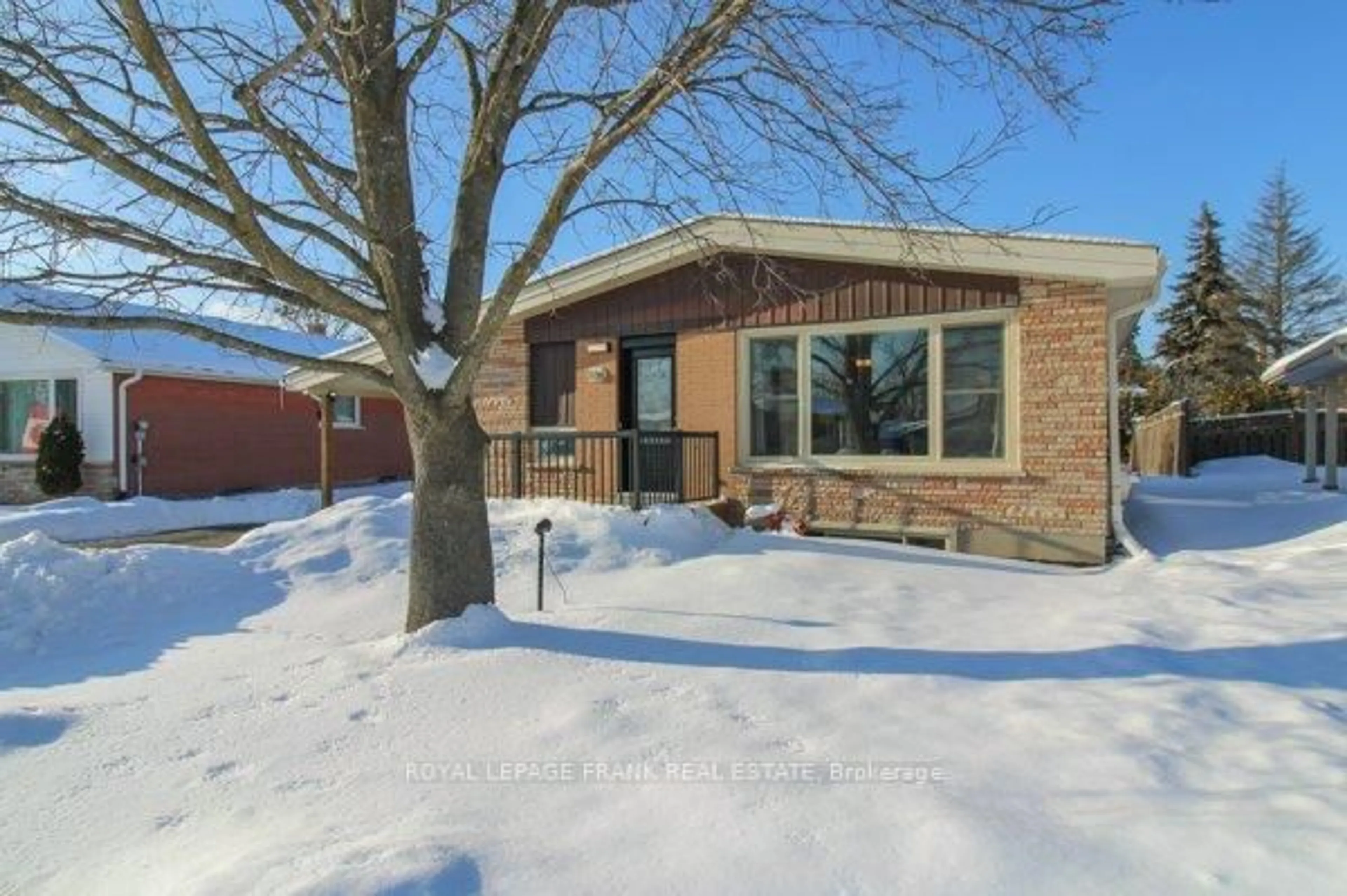 Home with brick exterior material, street for 1189 Trentway Vista, Peterborough Ontario K9H 6N7