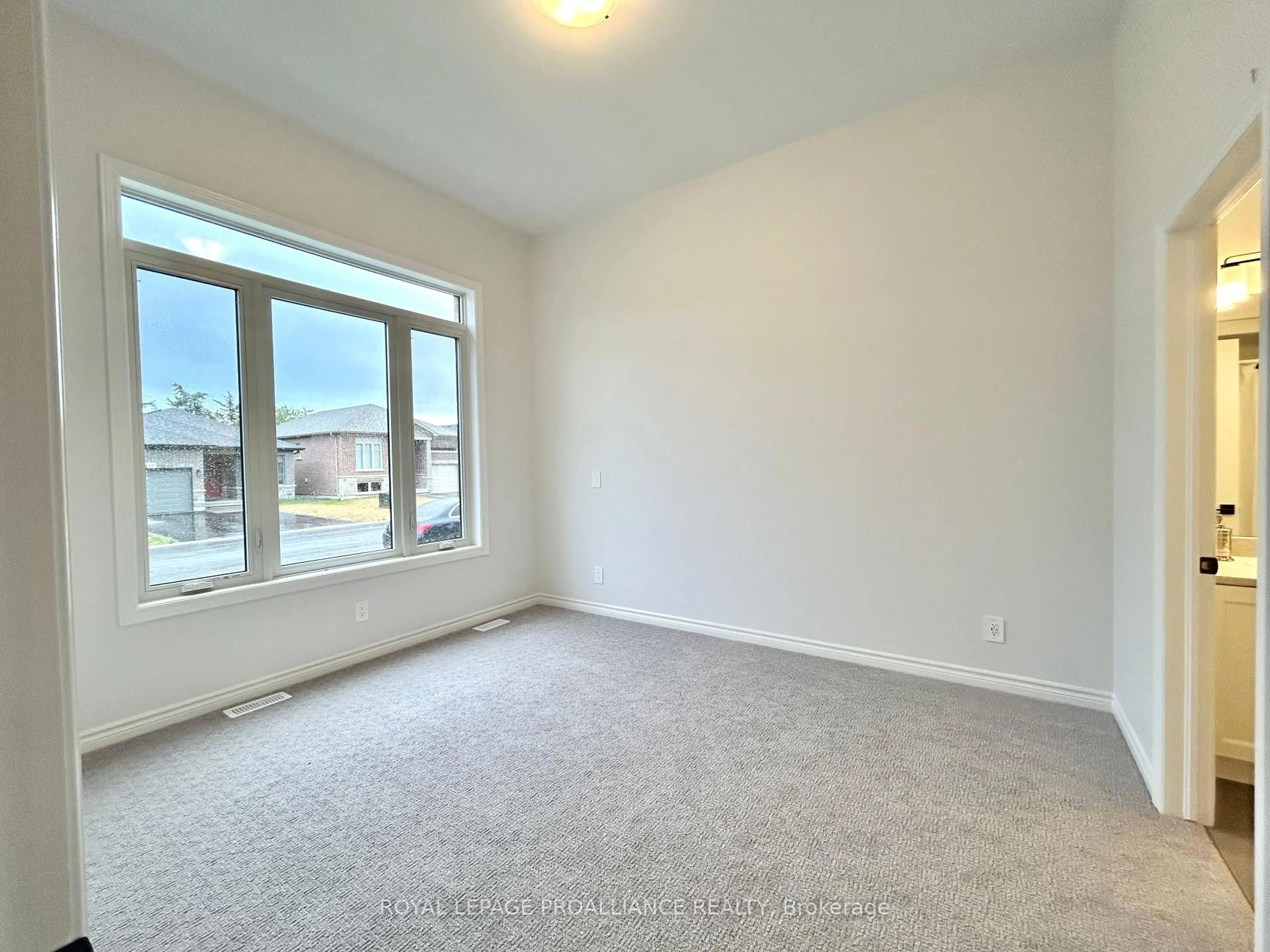 A pic of a room for 33 Athabaska Dr, Belleville Ontario K8N 0T1