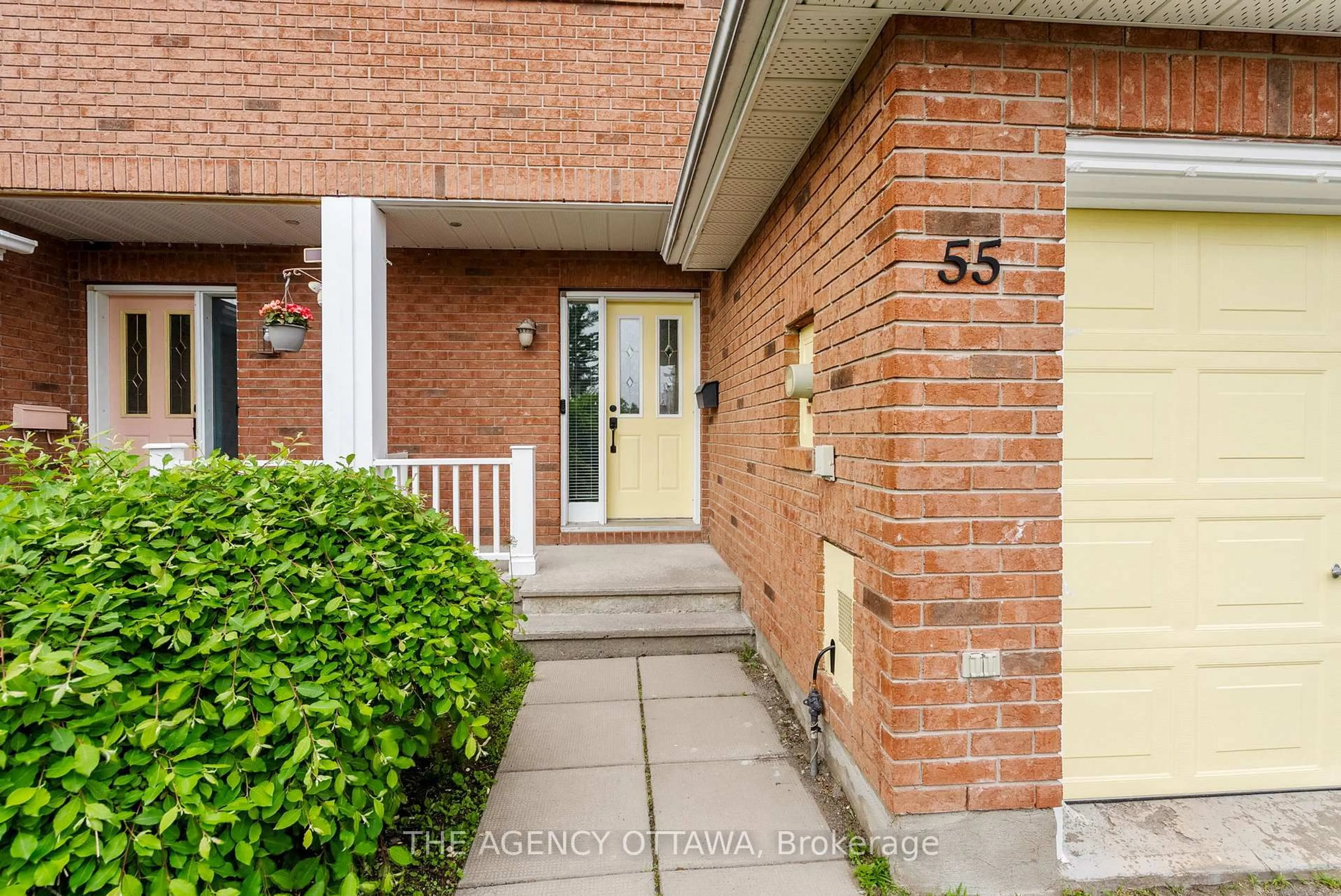 Unknown for 55 Springcreek Cres, Ottawa Ontario K2M 2M2