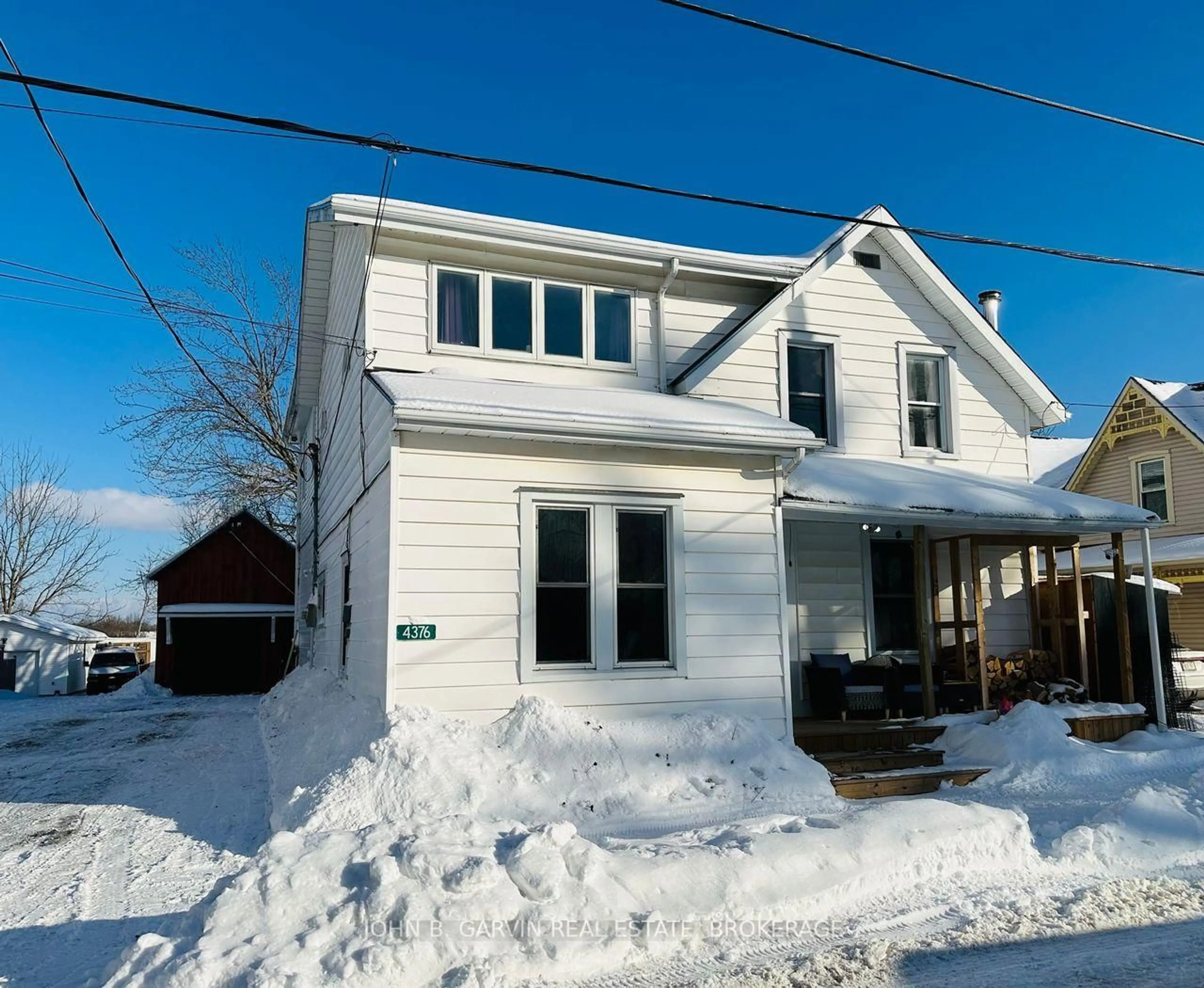 Home with vinyl exterior material, street for 4376 William St, Harrowsmith Ontario K0H 1V0