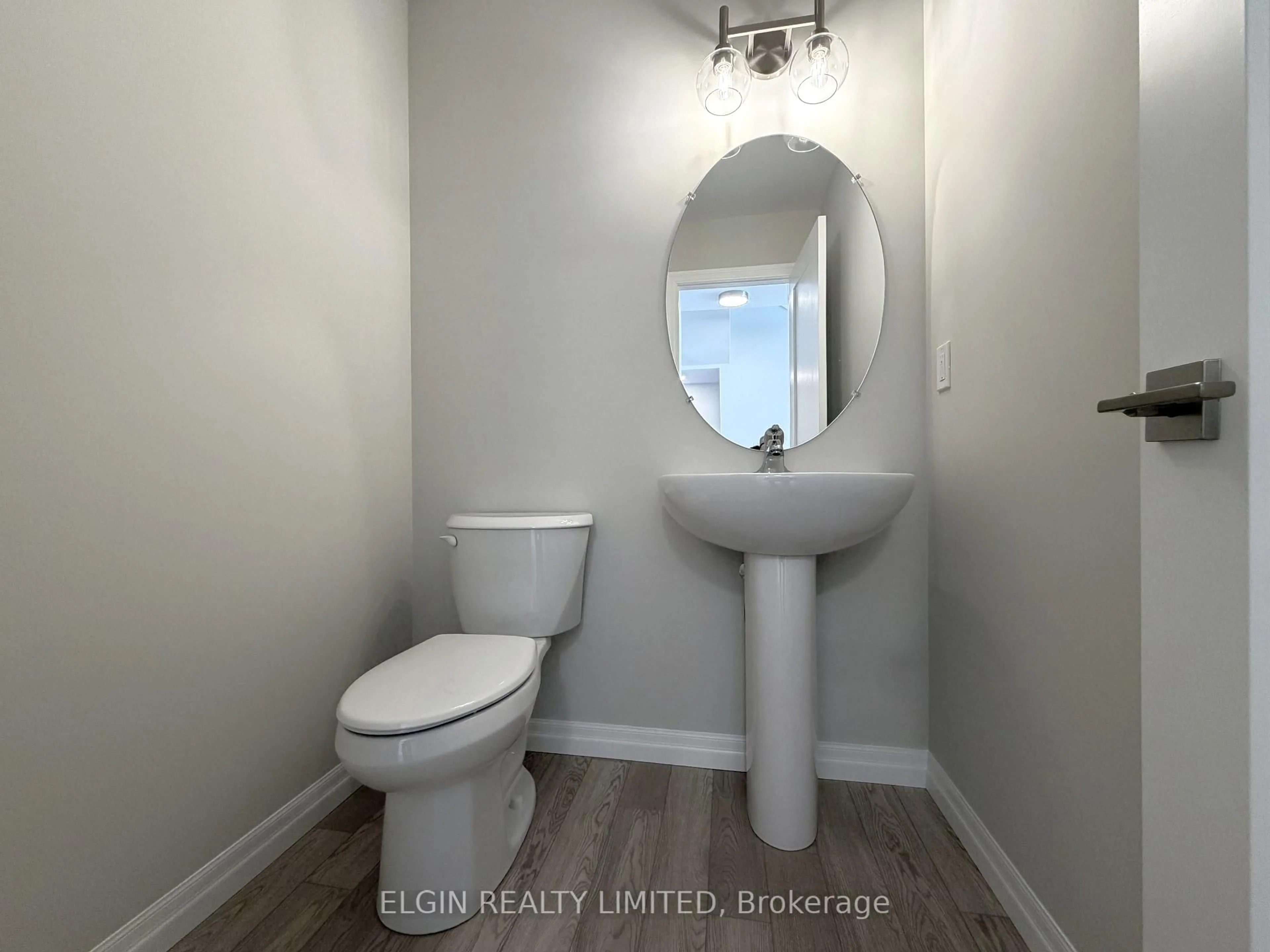 A pic of a room for 115 Willow Dr, Aylmer Ontario N5H 0C2