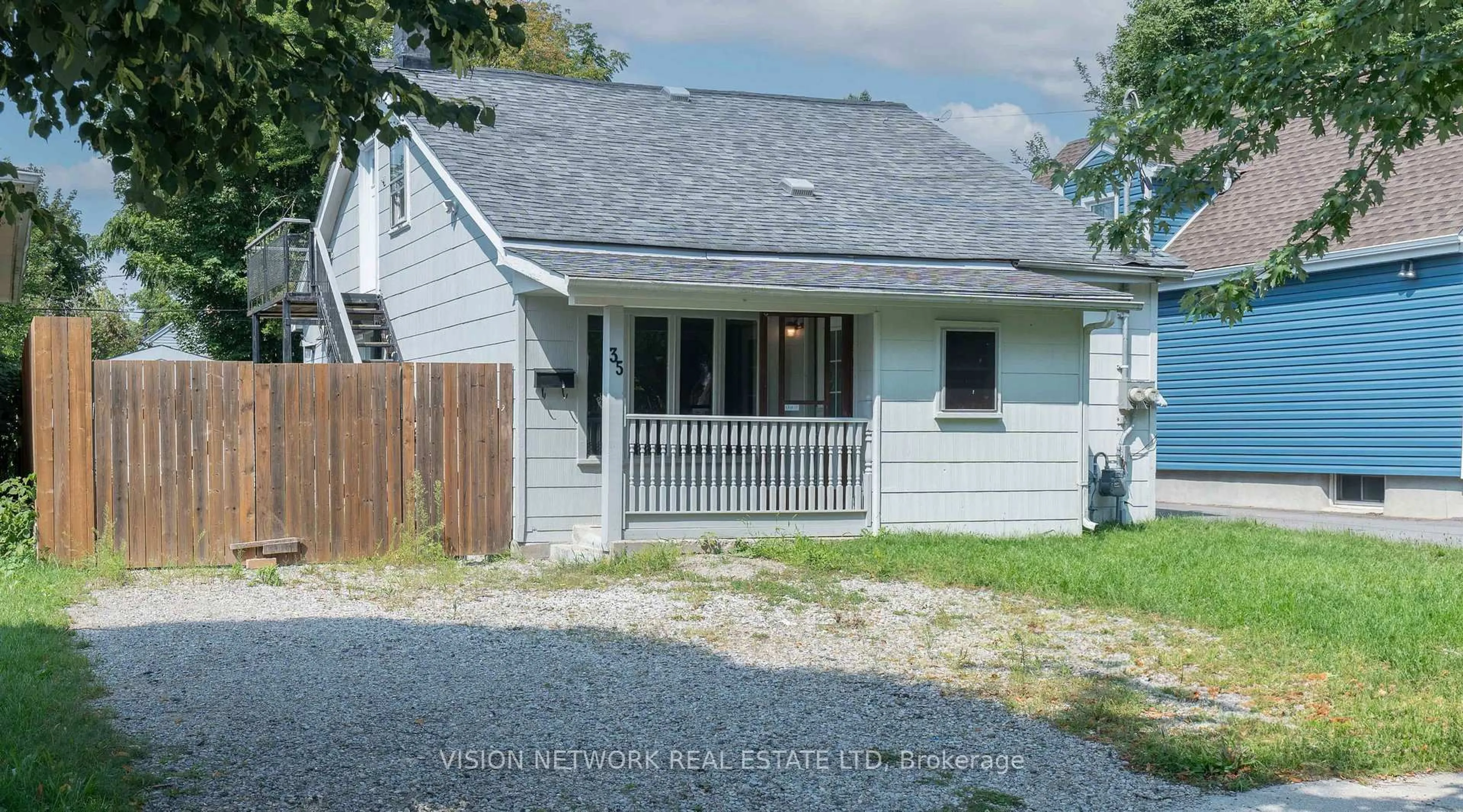 Unknown for 35 Paddington Ave, London South Ontario N6J 2S4