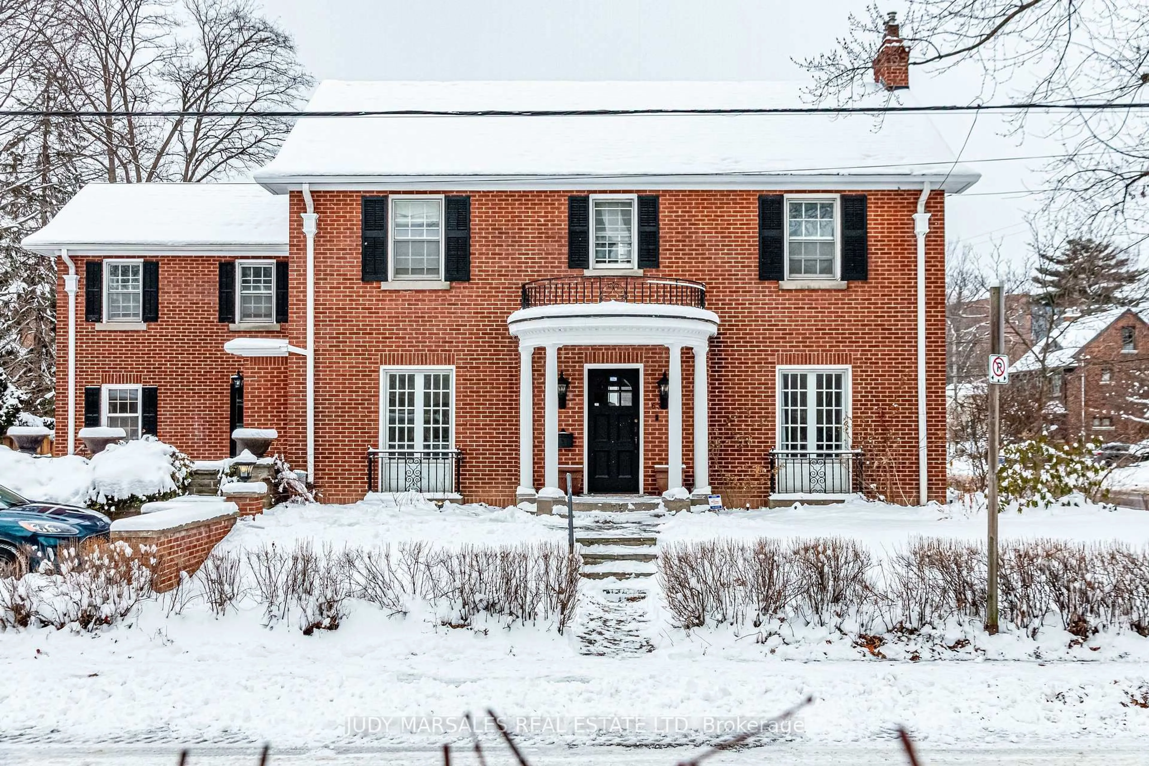 Home with brick exterior material, street for 63 Dalewood Cres, Hamilton Ontario L8S 4B5