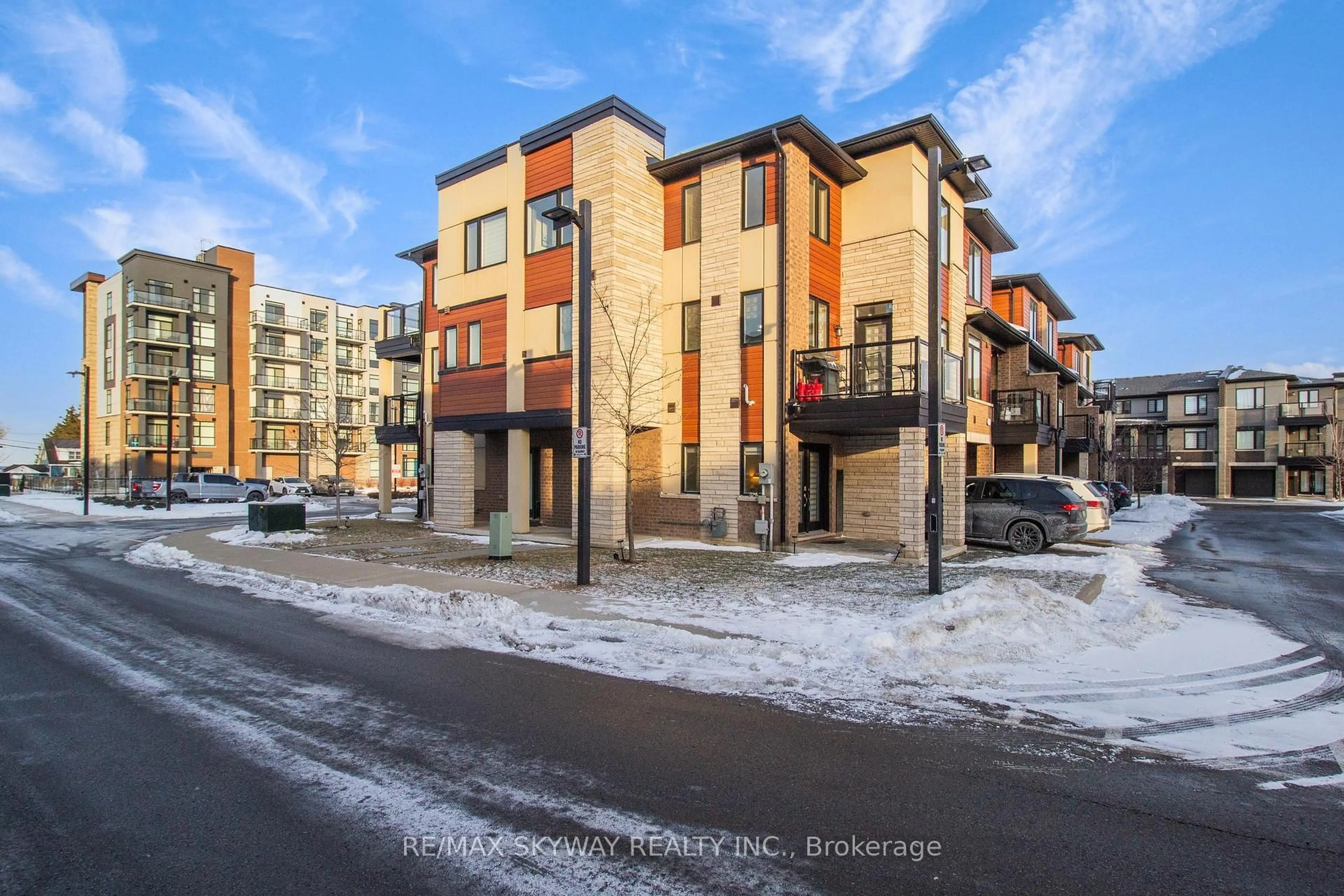 A pic from outside/outdoor area/front of a property/back of a property/a pic from drone, street for 590 NORTH SERVICE Rd #130, Hamilton Ontario L8E 0K5