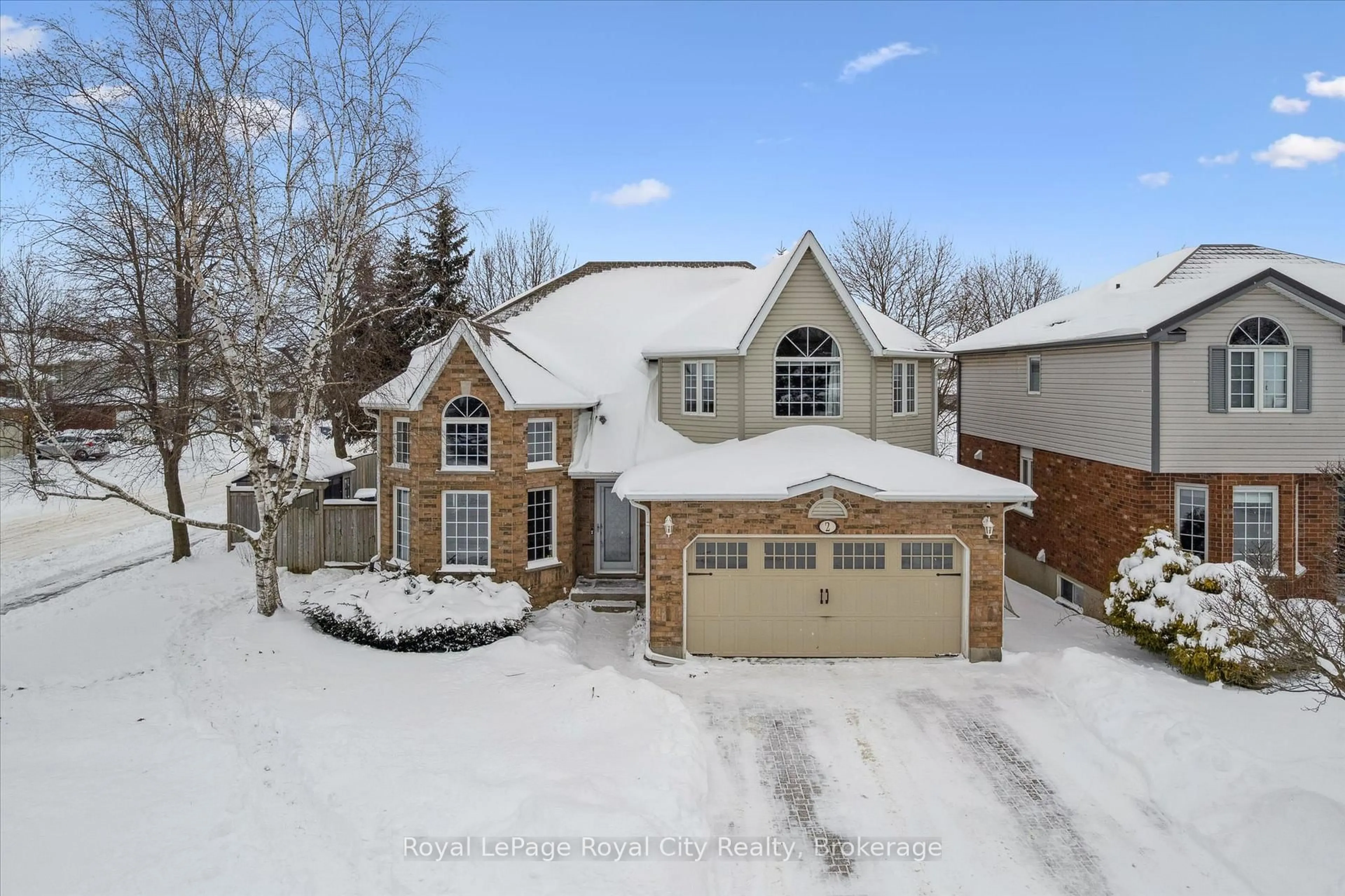 A pic from outside/outdoor area/front of a property/back of a property/a pic from drone, street for 2 Oakridge Cres, Guelph Ontario N1L 1J1