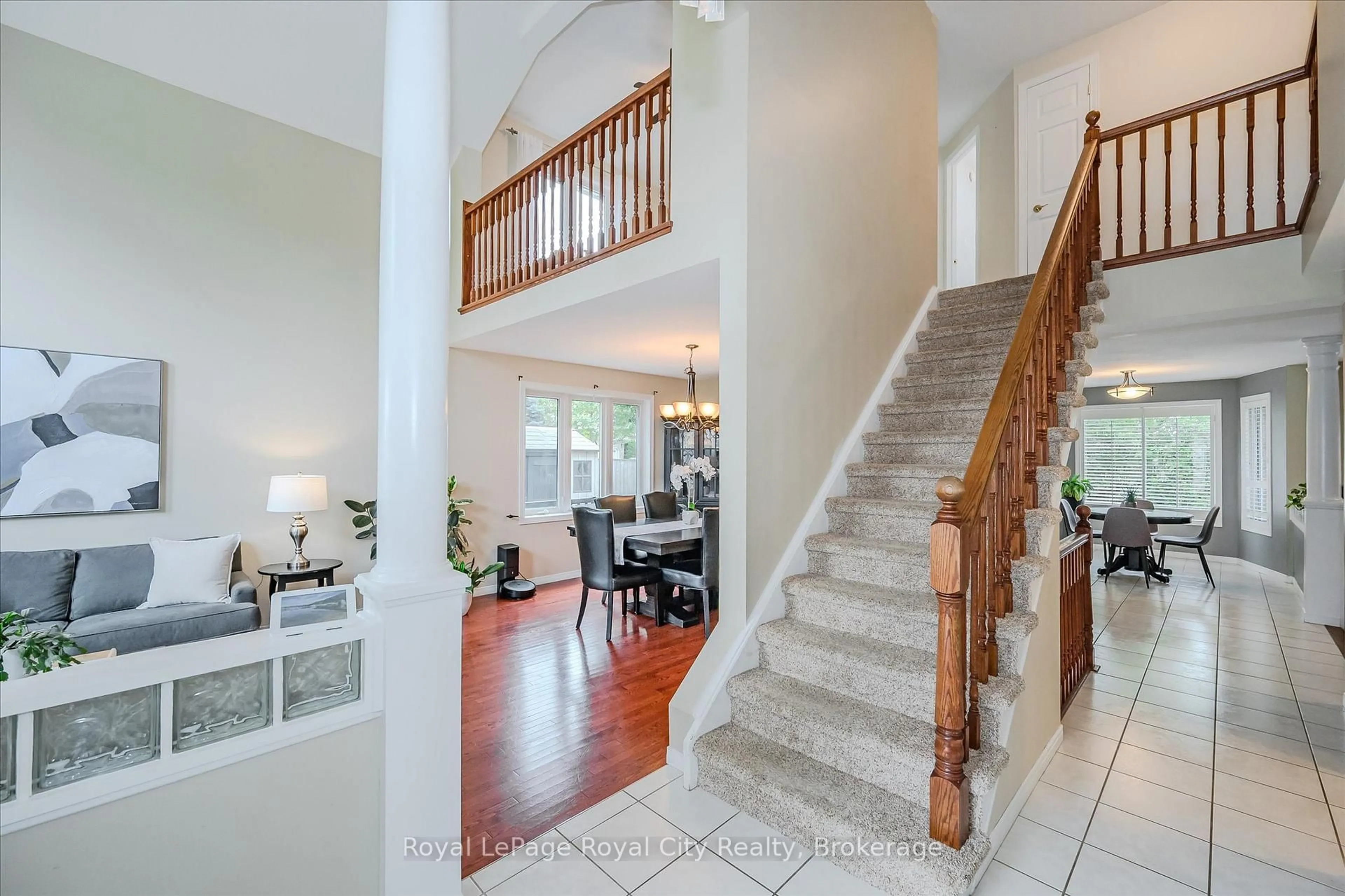 Unknown for 2 Oakridge Cres, Guelph Ontario N1L 1J1