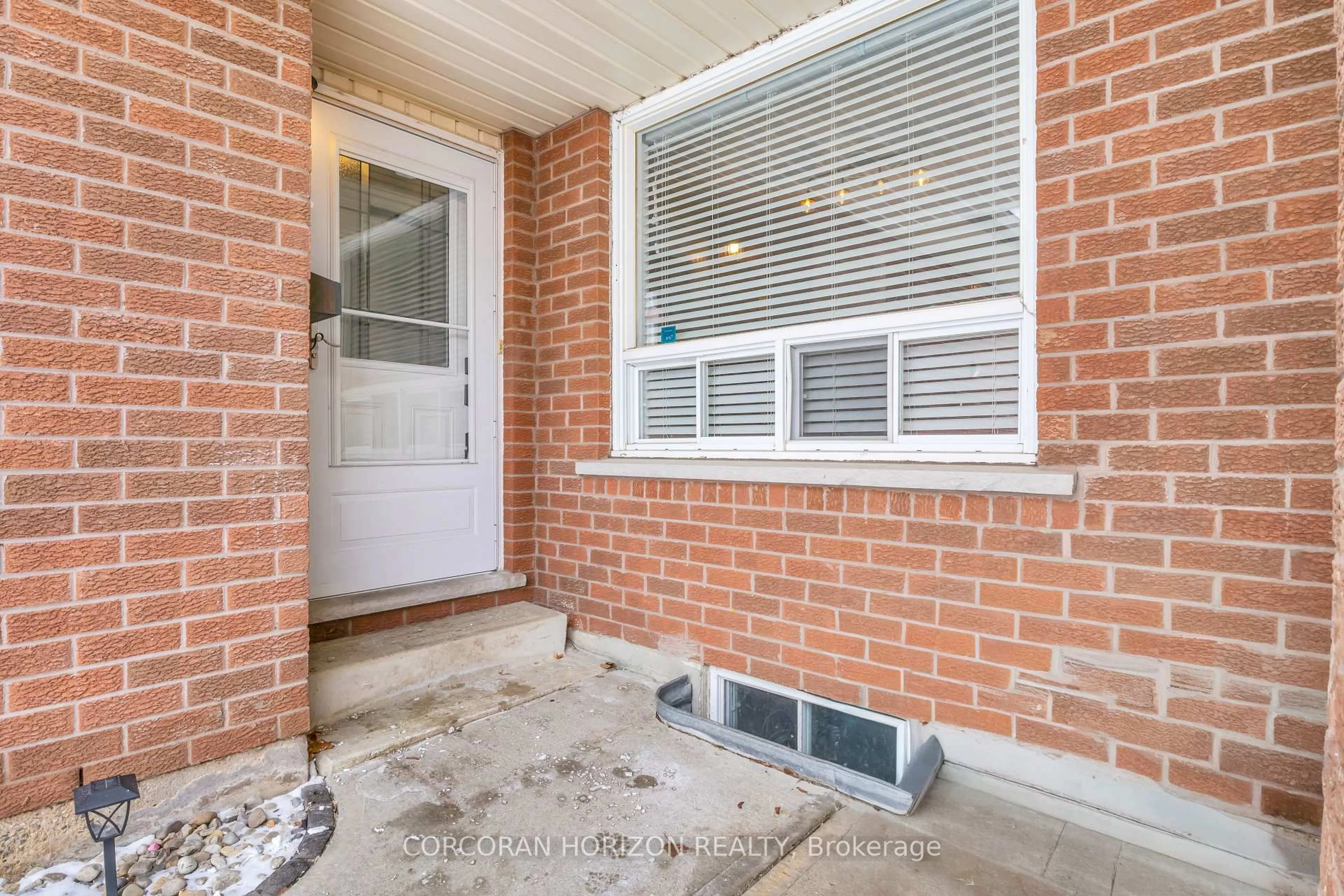 Unknown for 540 Mildred St, Cambridge Ontario N3H 3Y3