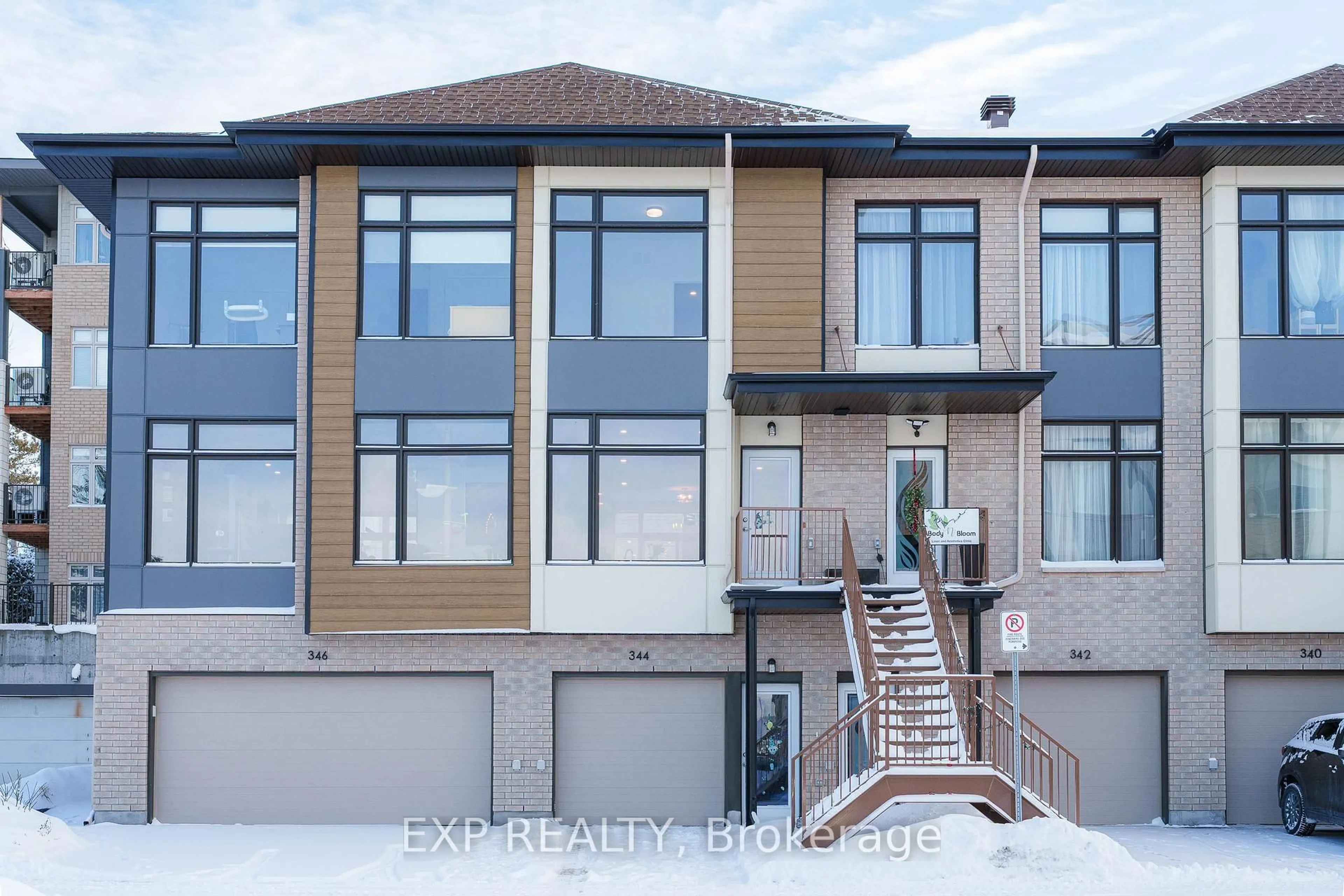 Home with brick exterior material, unknown for 344 Foliage Private, Ottawa Ontario K2H 0C5