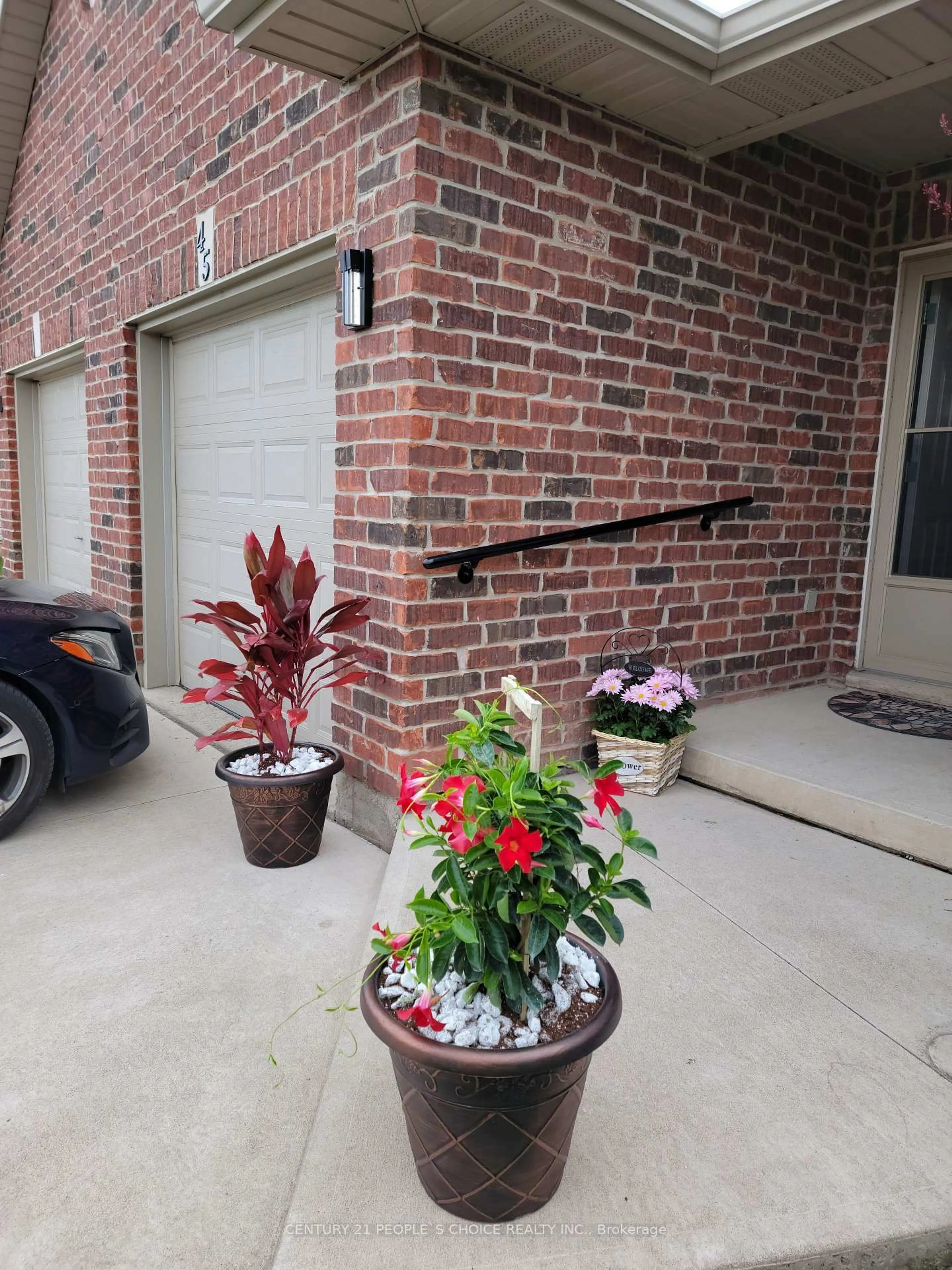 Unknown for 45 NATHALIE Crt, Welland Ontario L3B 6H7