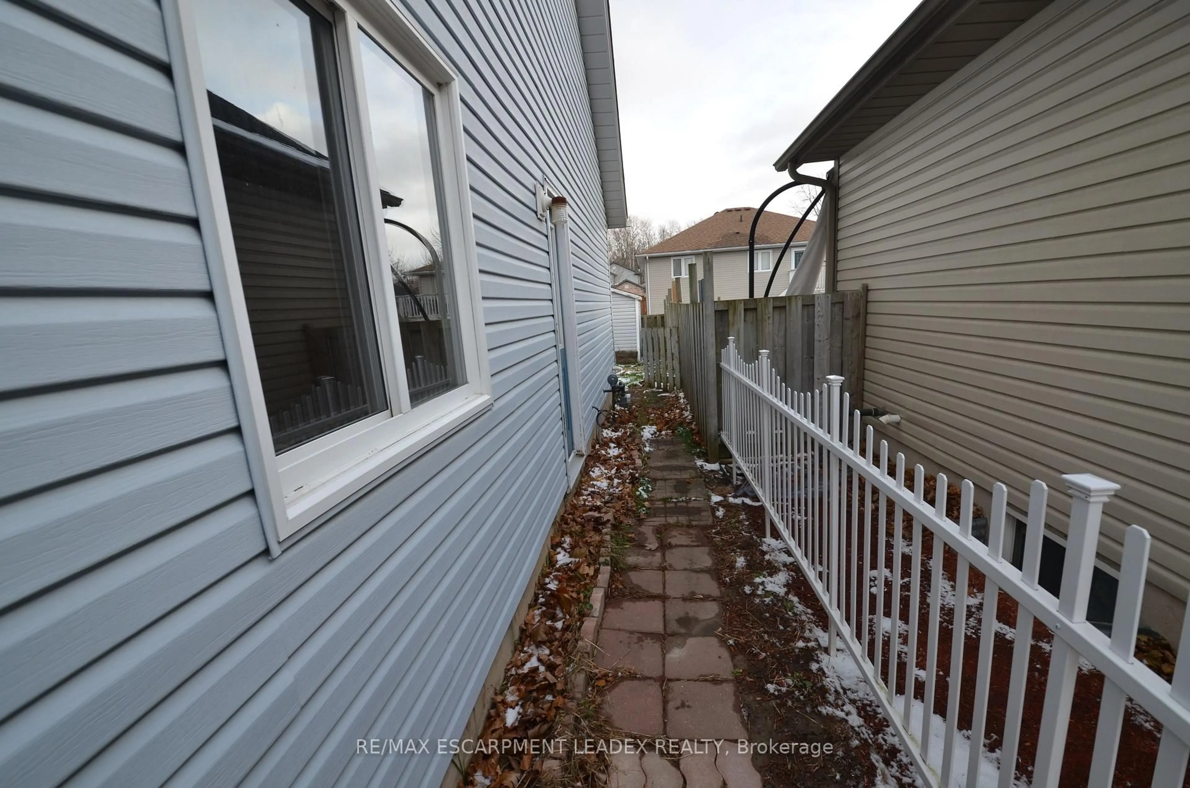 Unknown for 1211 Tamarac St, Haldimand Ontario N1A 3G6