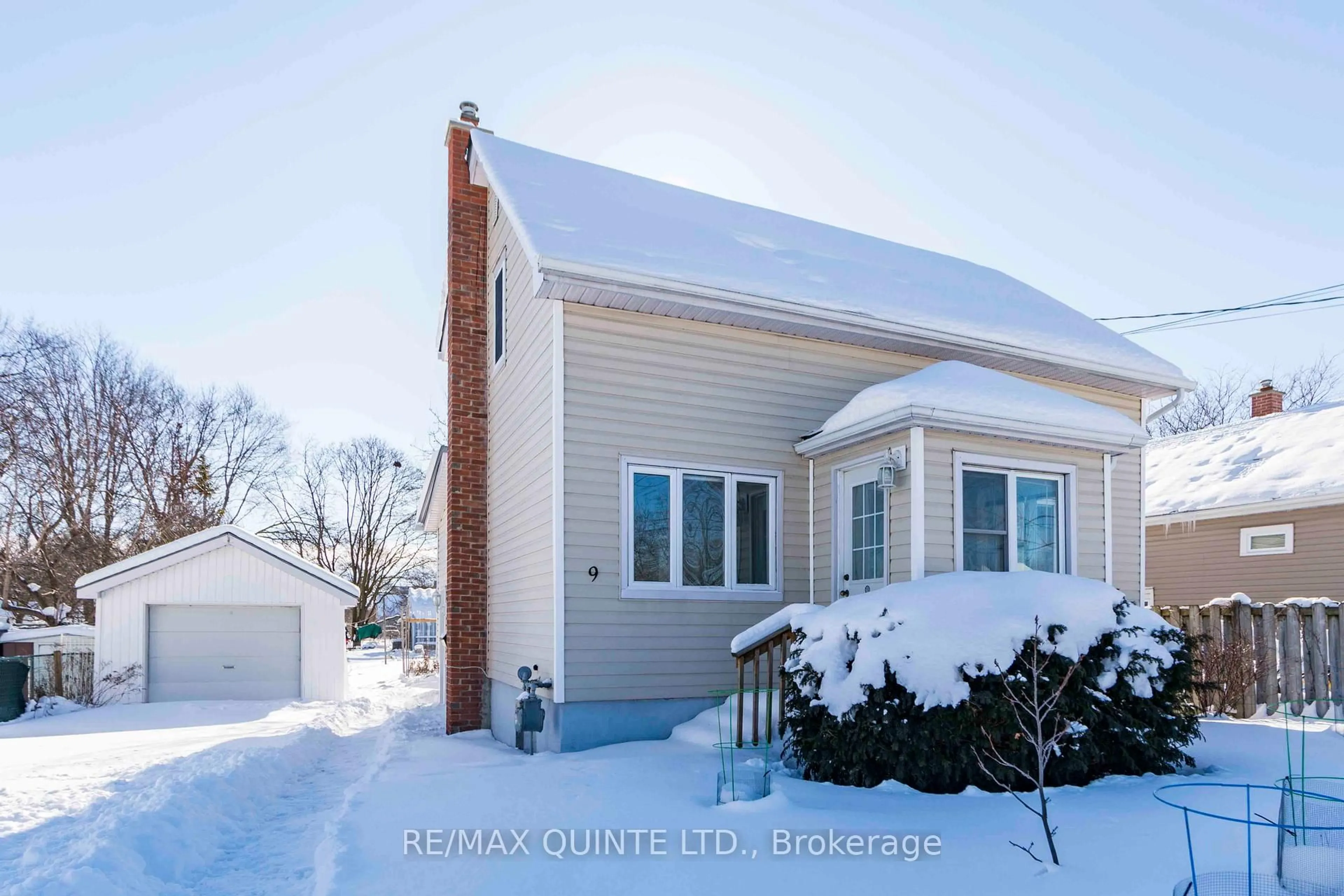 Unknown for 9 Wilkins St, Belleville Ontario K8P 1P2