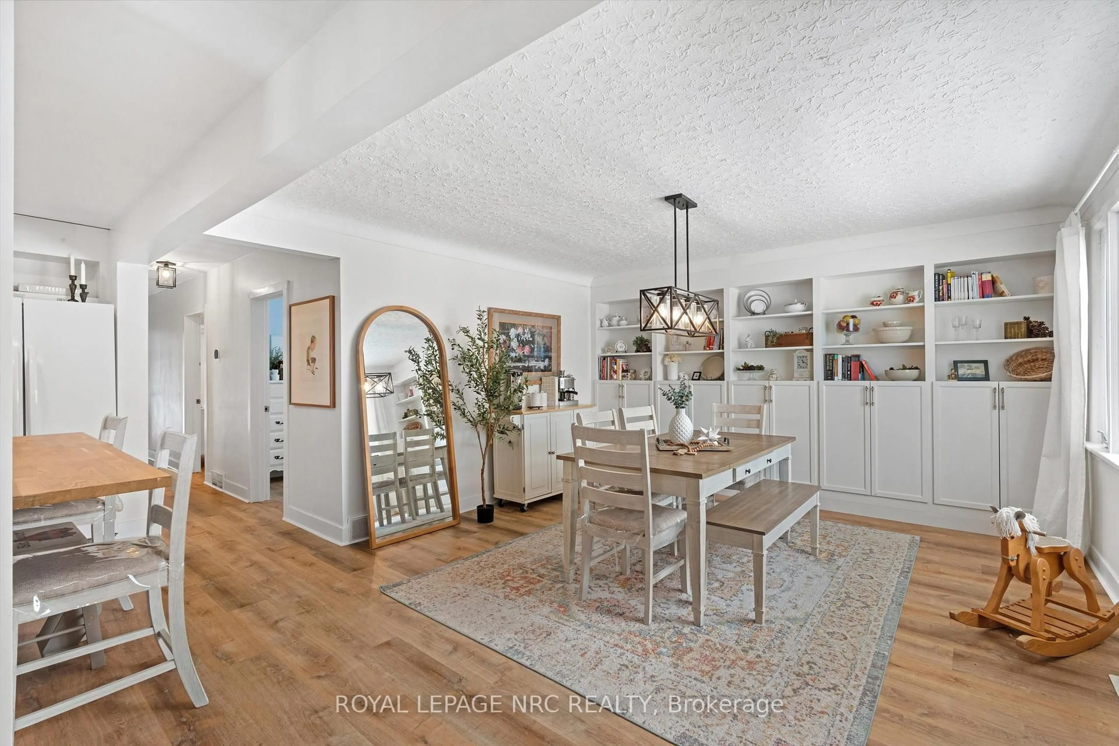 Open concept kitchen, unknown for 3 Hallcrest Ave, St. Catharines Ontario L2N 1V4