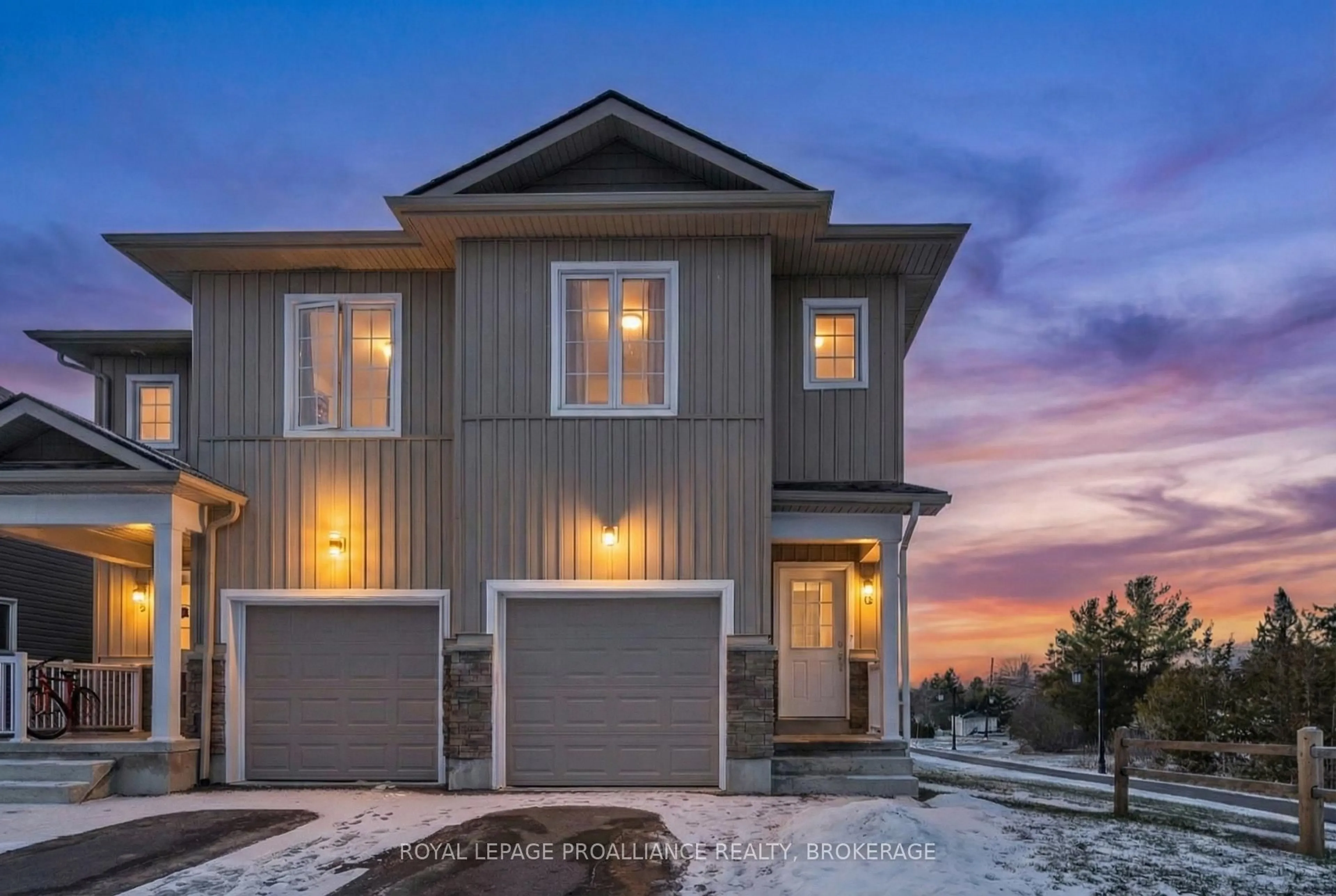 Home with vinyl exterior material, street for 40 Tegan Crt, Bissett Creek Ontario K0H 2H0