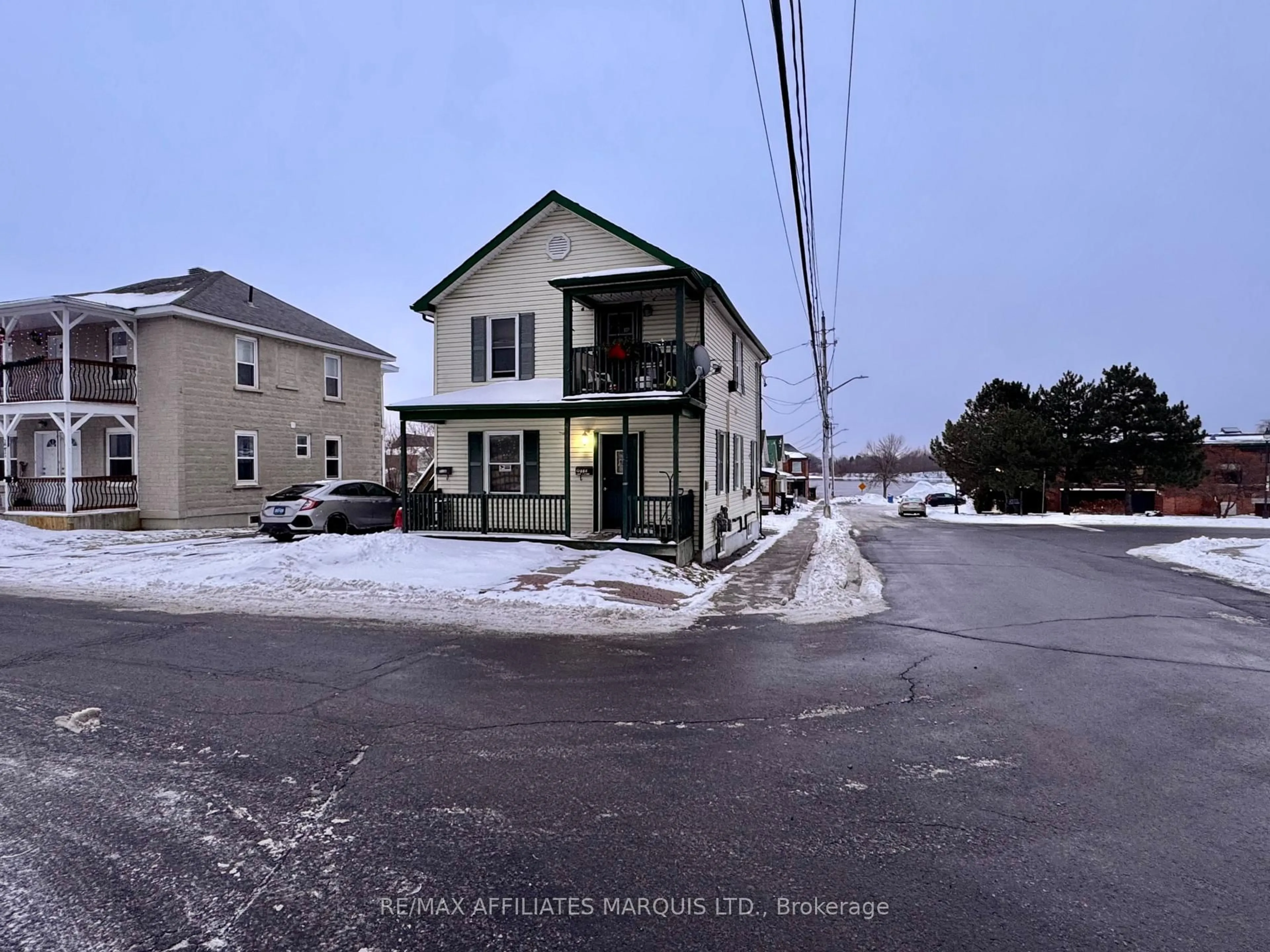A pic from outside/outdoor area/front of a property/back of a property/a pic from drone, street for 115 Prince Albert St, Cornwall Ontario K6H 1J4