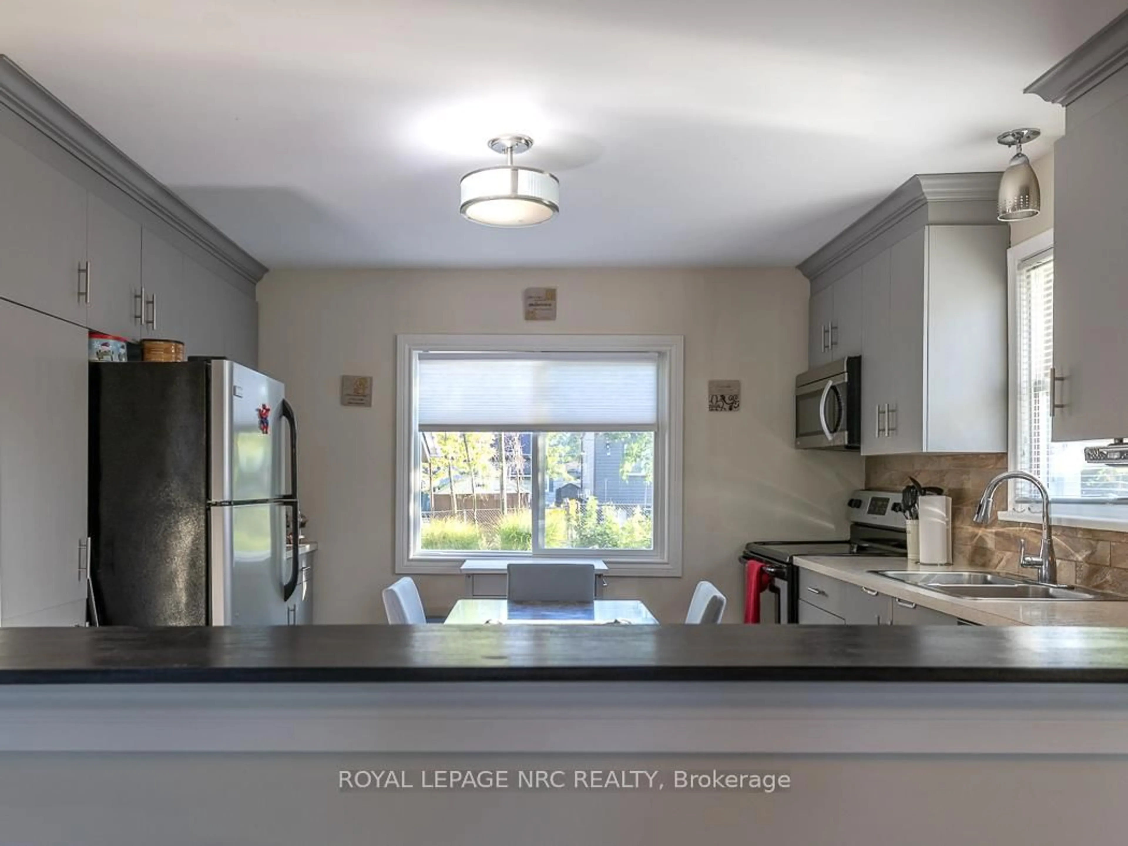 Open concept kitchen, unknown for 14 Oakwood Ave, St. Catharines Ontario L2P 1L1