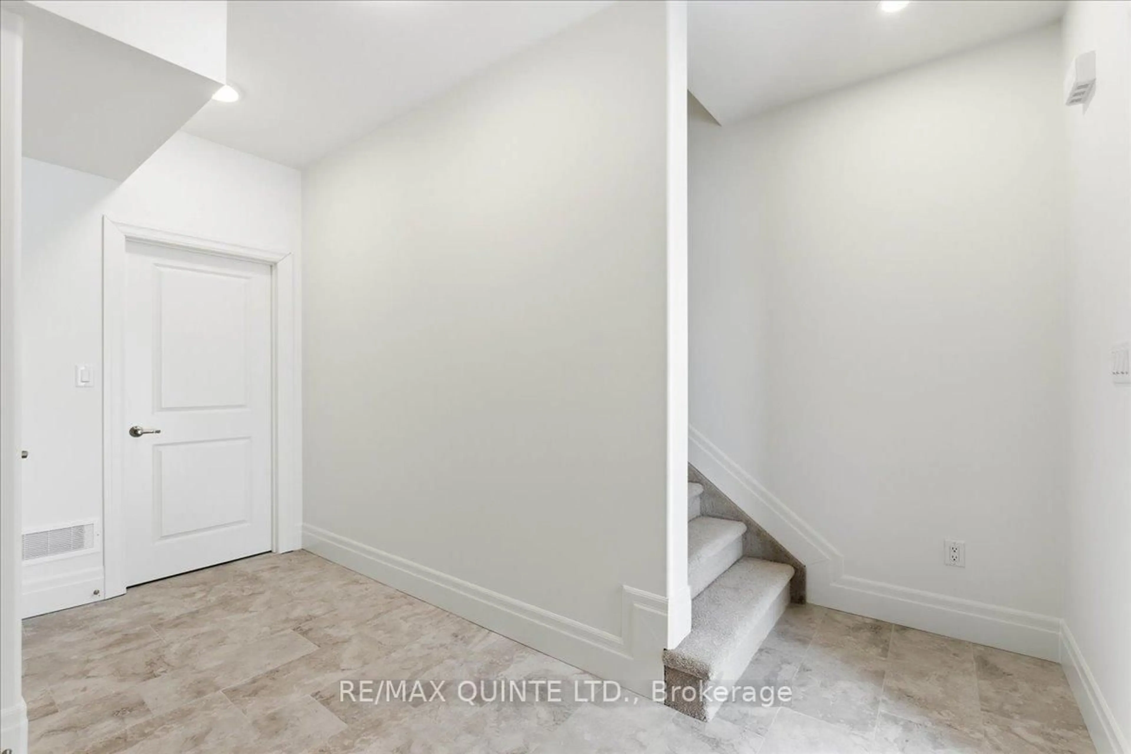 Unknown for 99 Buchanan St, Prince Edward County Ontario K0K 2T0