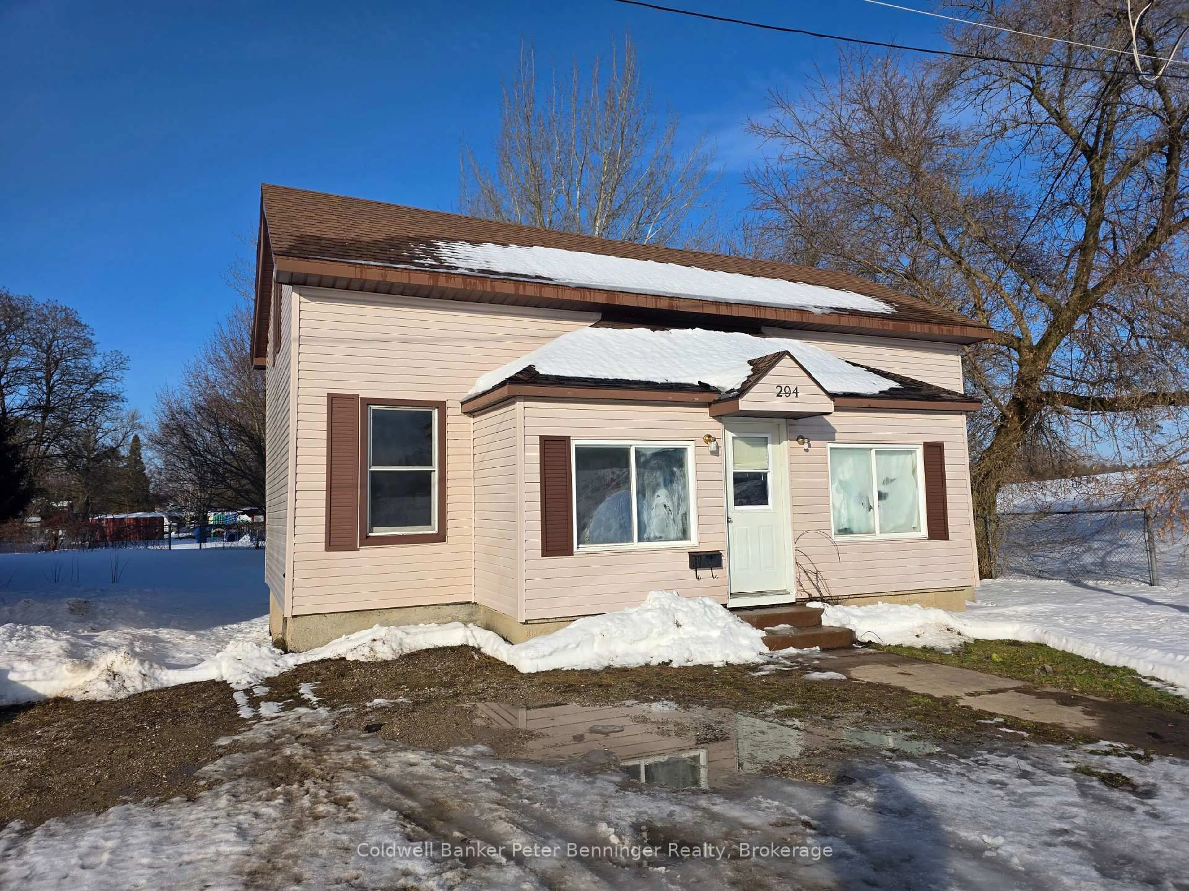 A pic from outside/outdoor area/front of a property/back of a property/a pic from drone, building for 294 Church St, Arran-Elderslie Ontario N0G 2N0