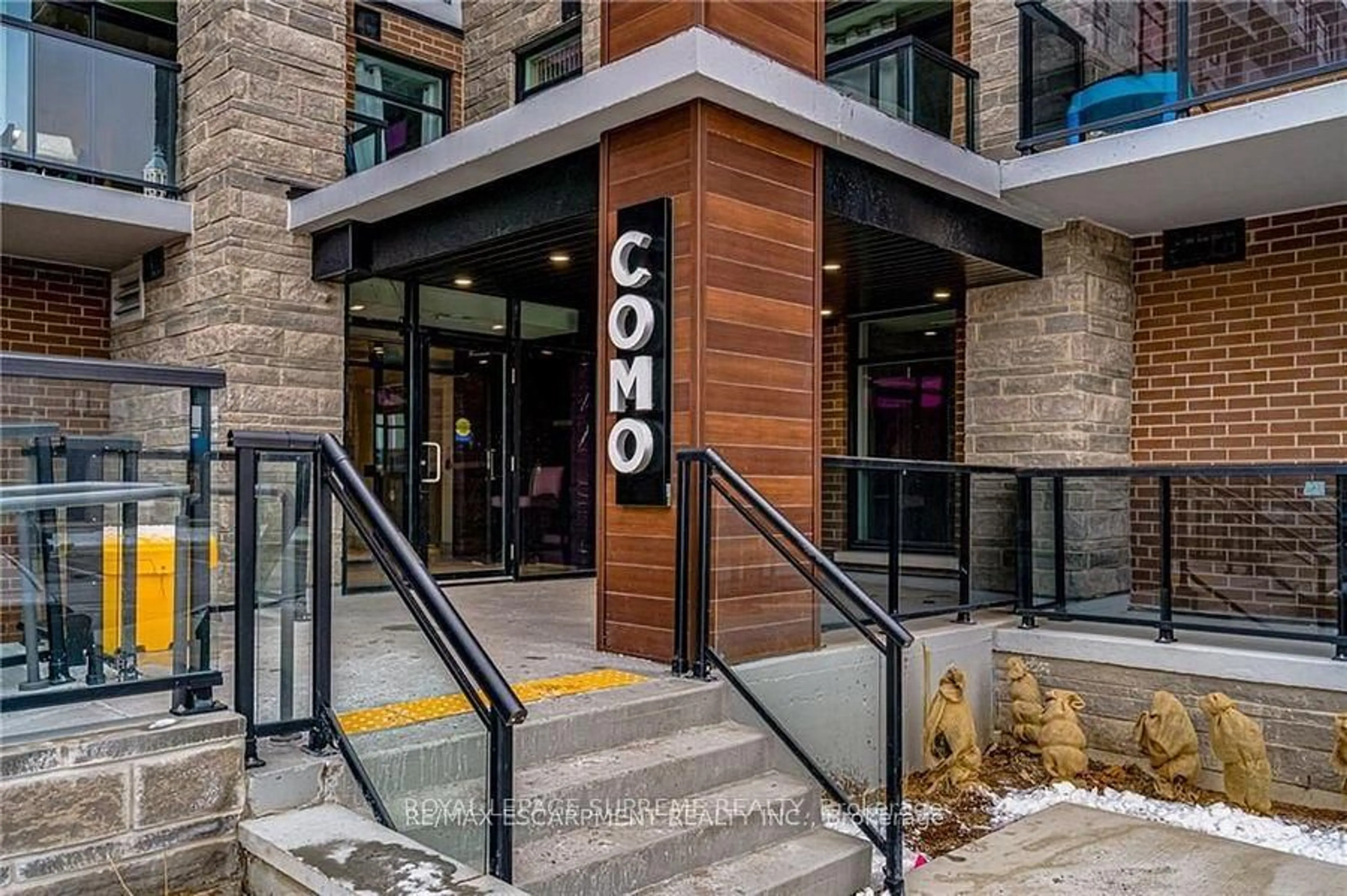 Unknown for 600 NORTH SERVICE Rd #324, Hamilton Ontario L8E 5A7