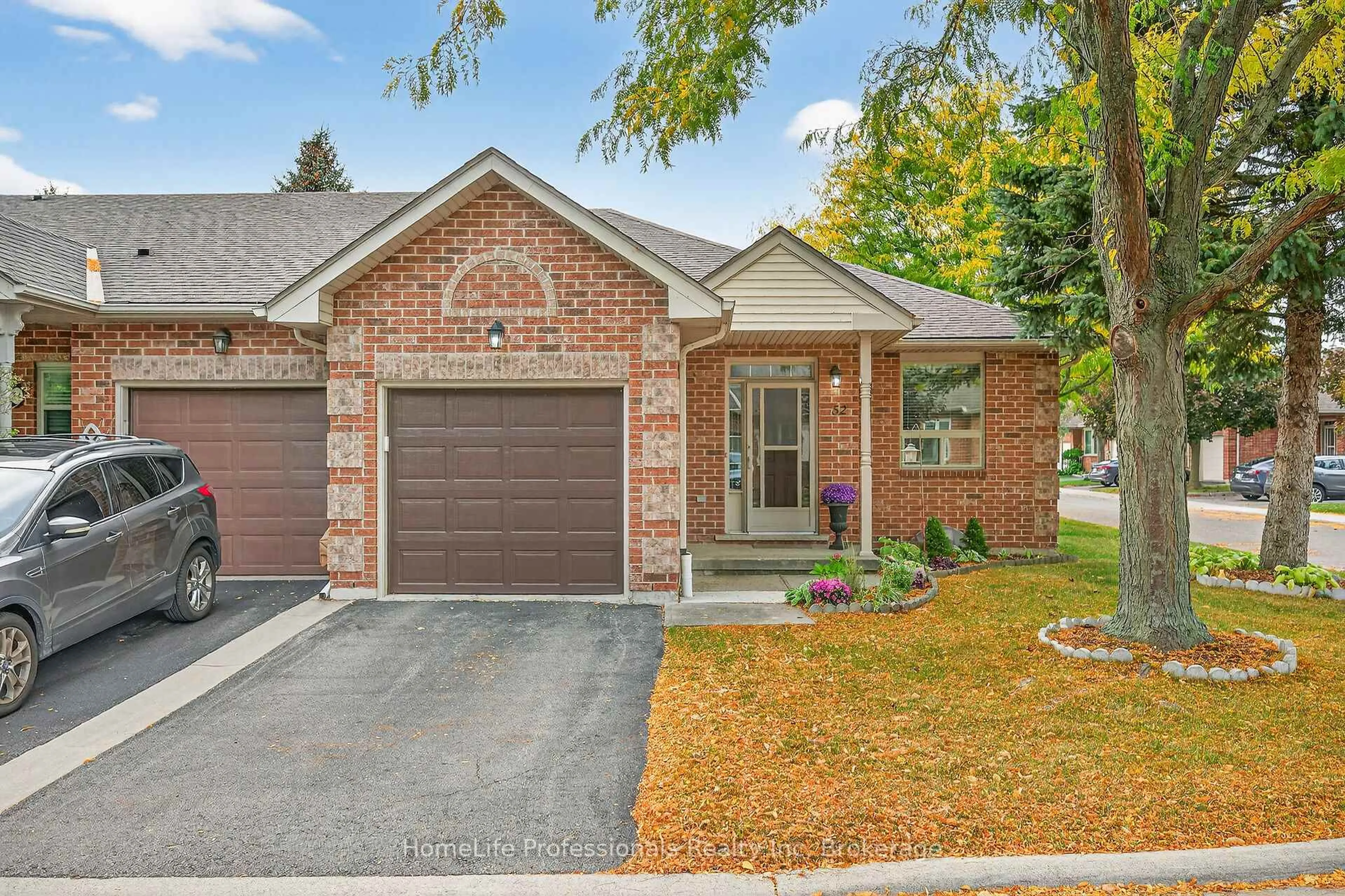 Home with brick exterior material, street for 52 Twentyplace Blvd #28, Hamilton Ontario L0R 1W0