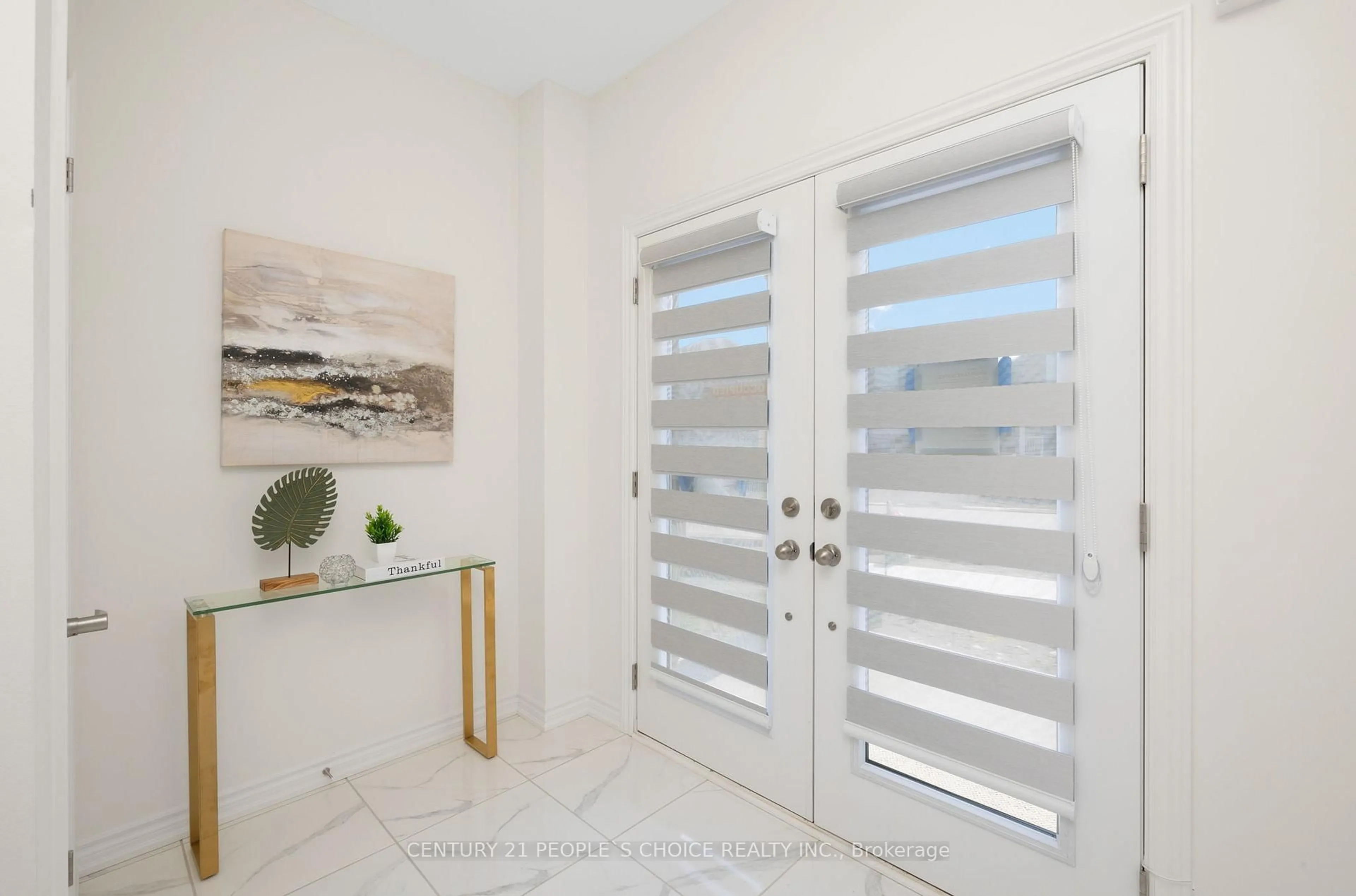 Indoor entryway for 18 Heming St, Brant Ontario N3L 0M5