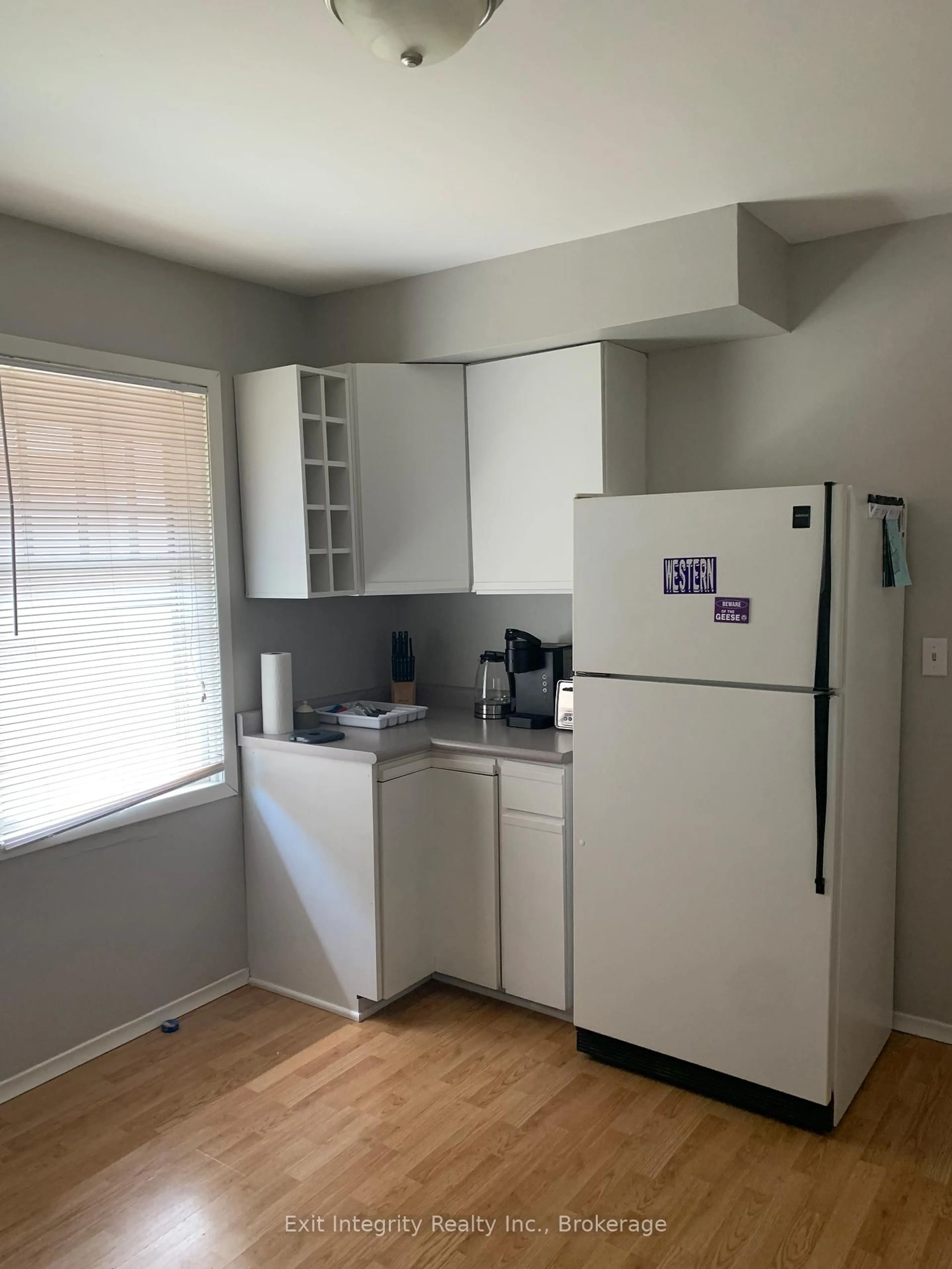 Standard kitchen, unknown for 4 Mcdonald Ave, London North Ontario N6G 1B1