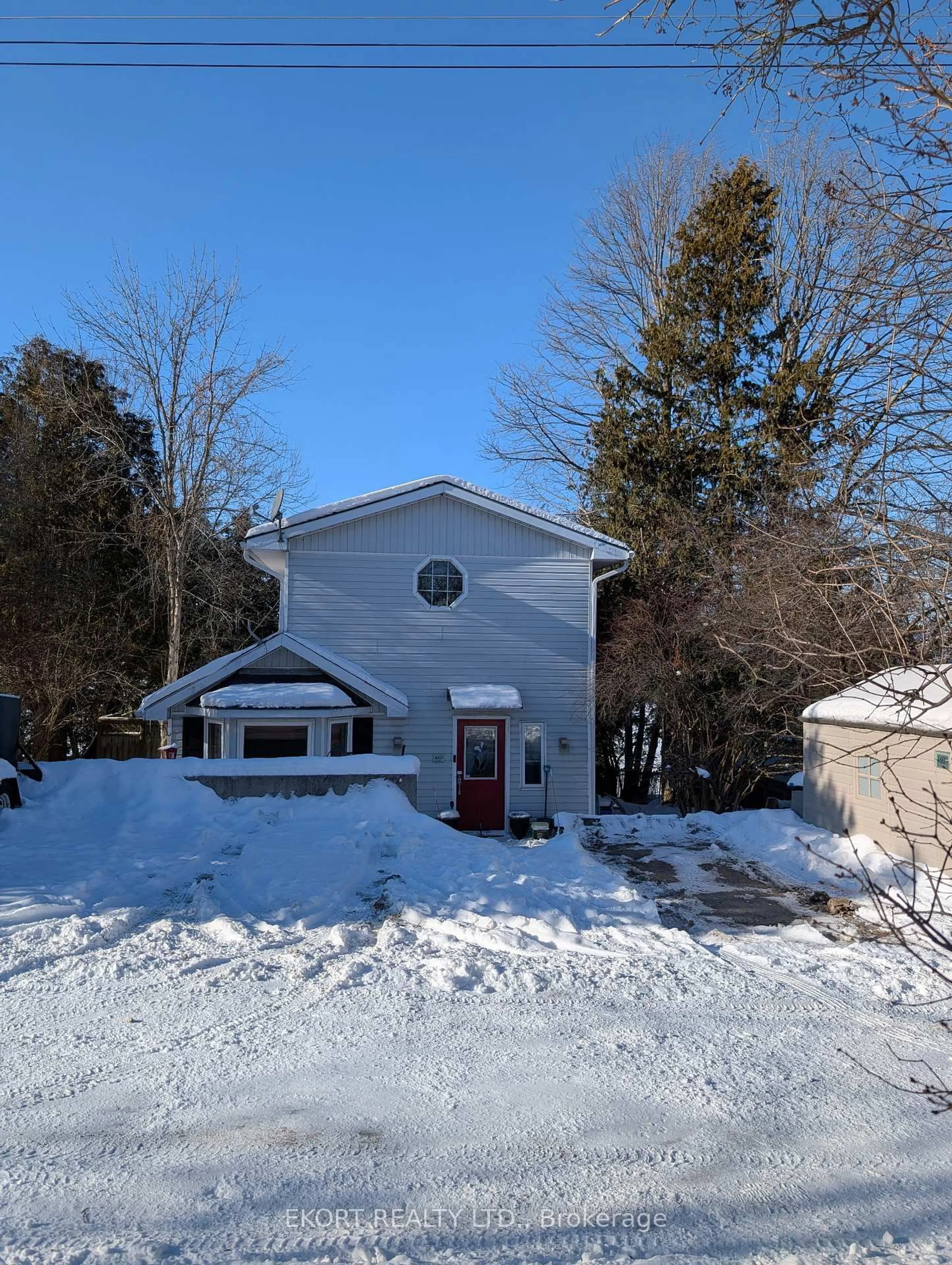 A pic from outside/outdoor area/front of a property/back of a property/a pic from drone, street for 5427 Young St #460, Hamilton Township Ontario K0K 2H0