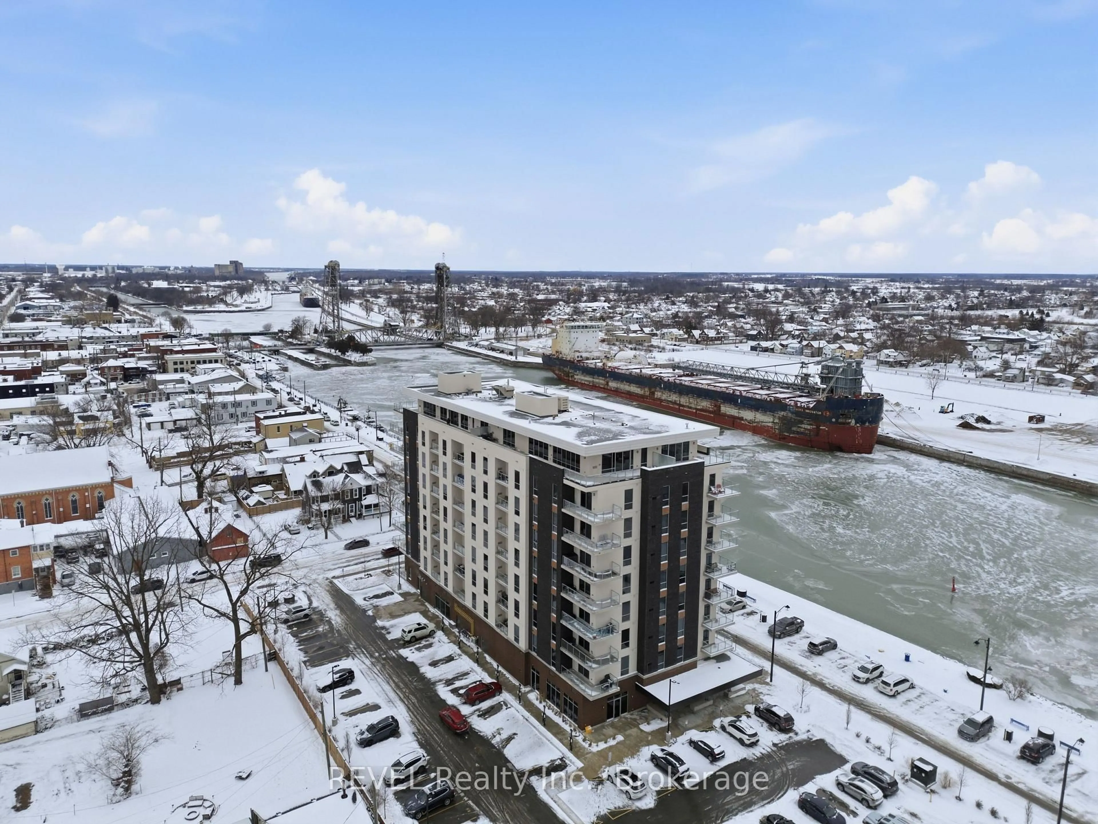 A pic from outside/outdoor area/front of a property/back of a property/a pic from drone, water/lake/river/ocean view for 118 West St #605, Port Colborne Ontario L3K 4C9