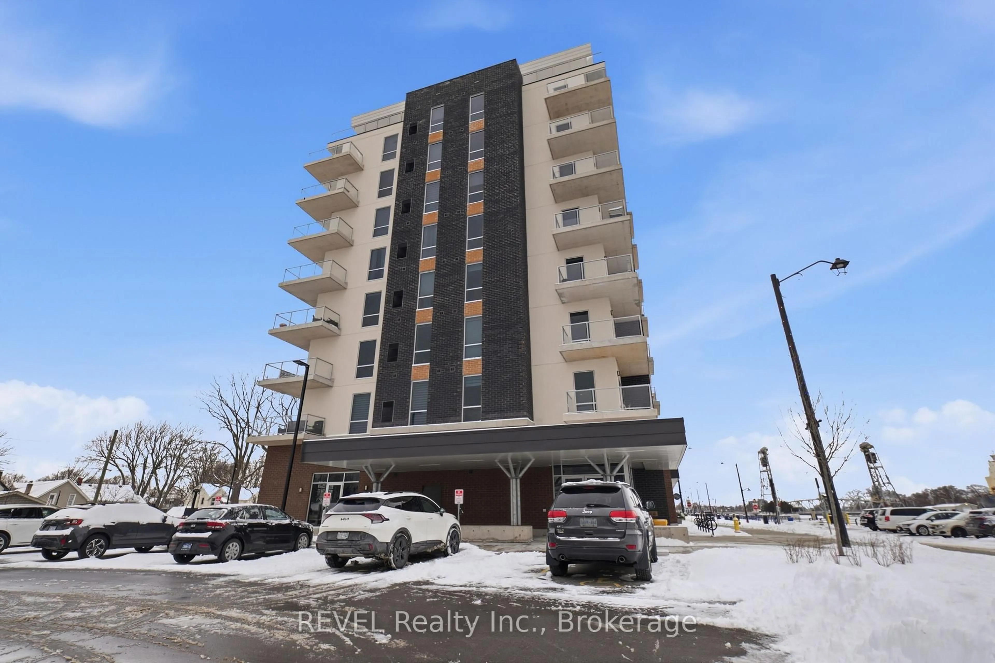 Unknown for 118 West St #605, Port Colborne Ontario L3K 4C9
