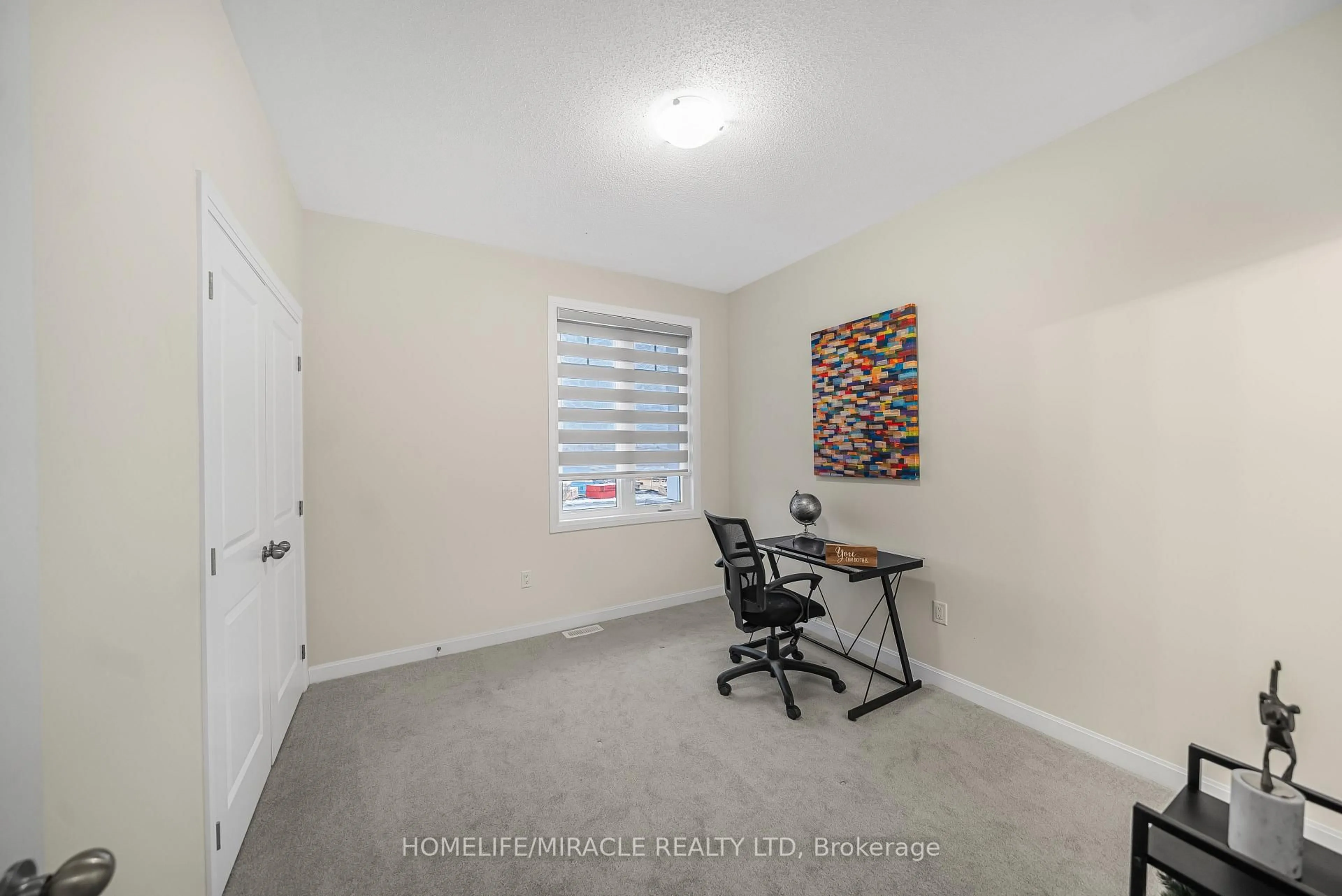 A pic of a room for 166 Country Club Dr, Bath Ontario K0H 1G0