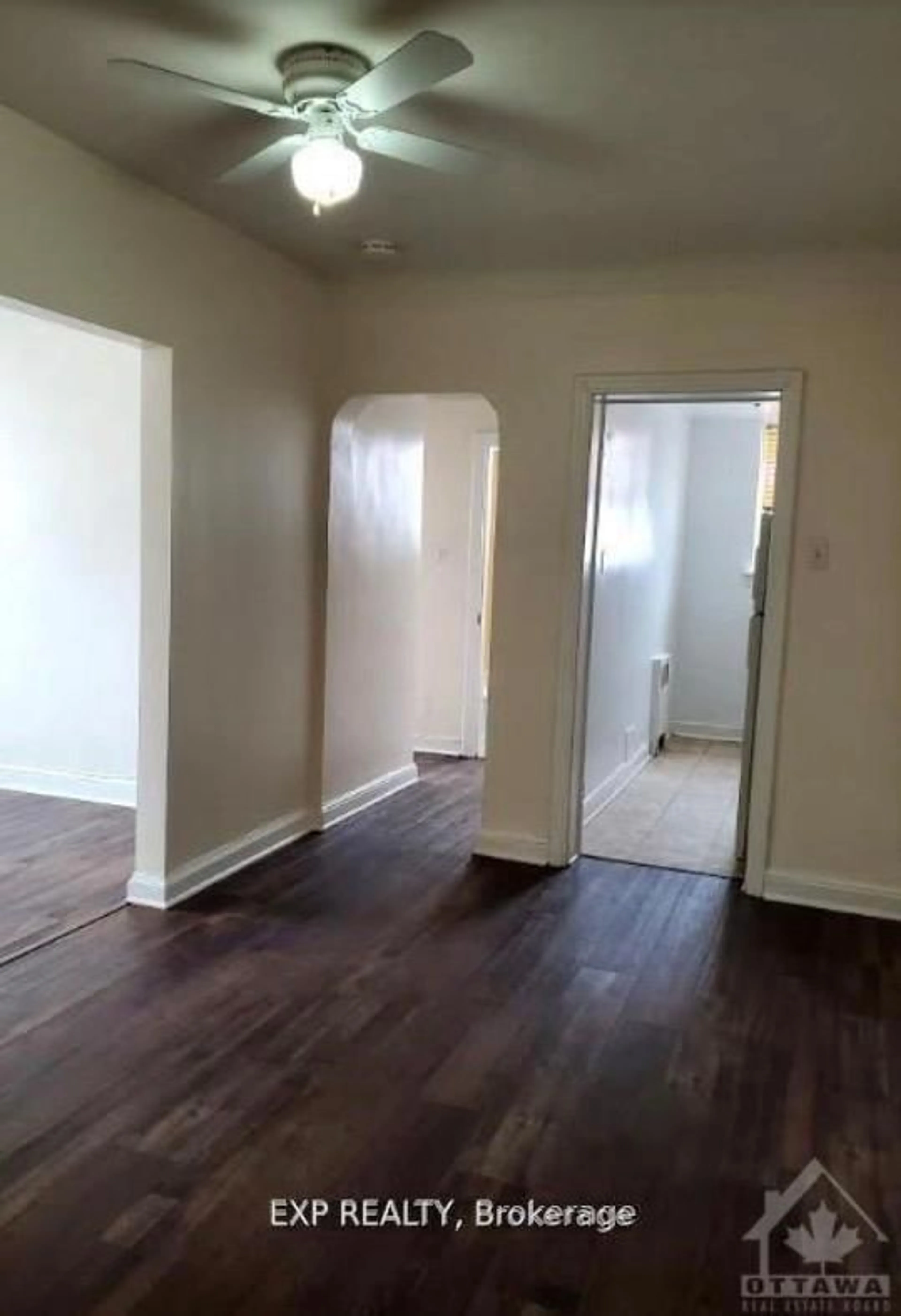 A pic of a room for 879 Kirkwood Ave, Ottawa Ontario K1Z 5Y3