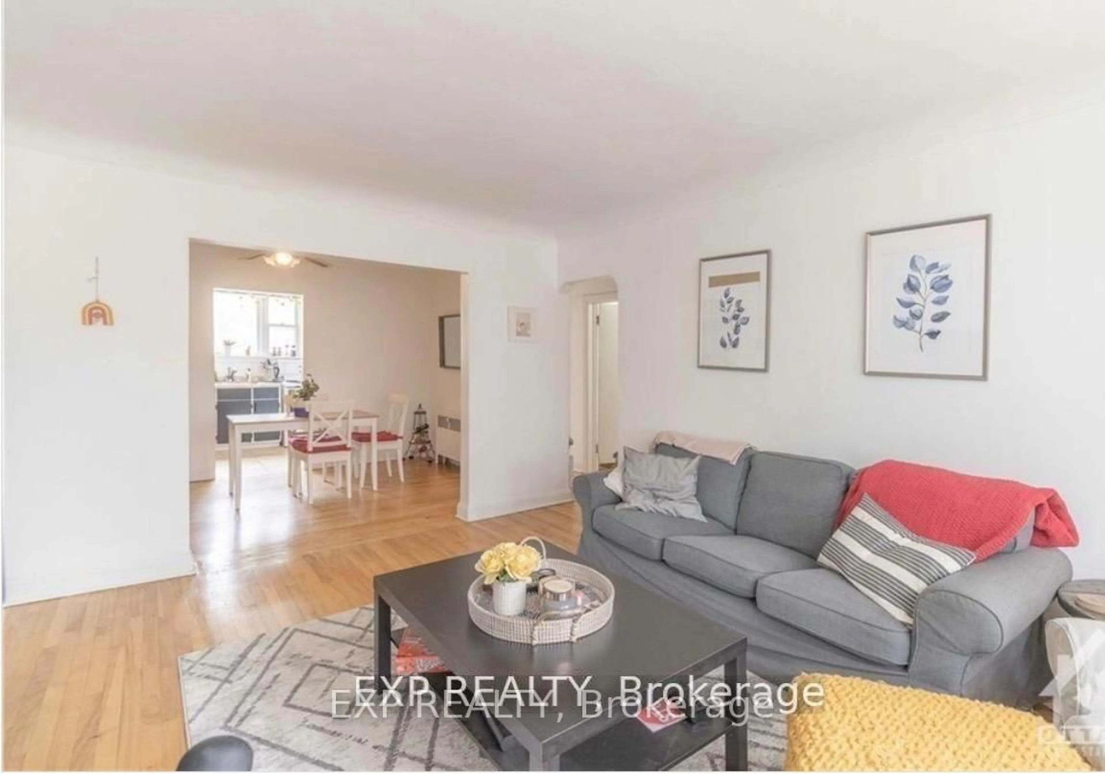 Living room with furniture, unknown for 873 Kirkwood Ave, Ottawa Ontario K1Z 5Y3