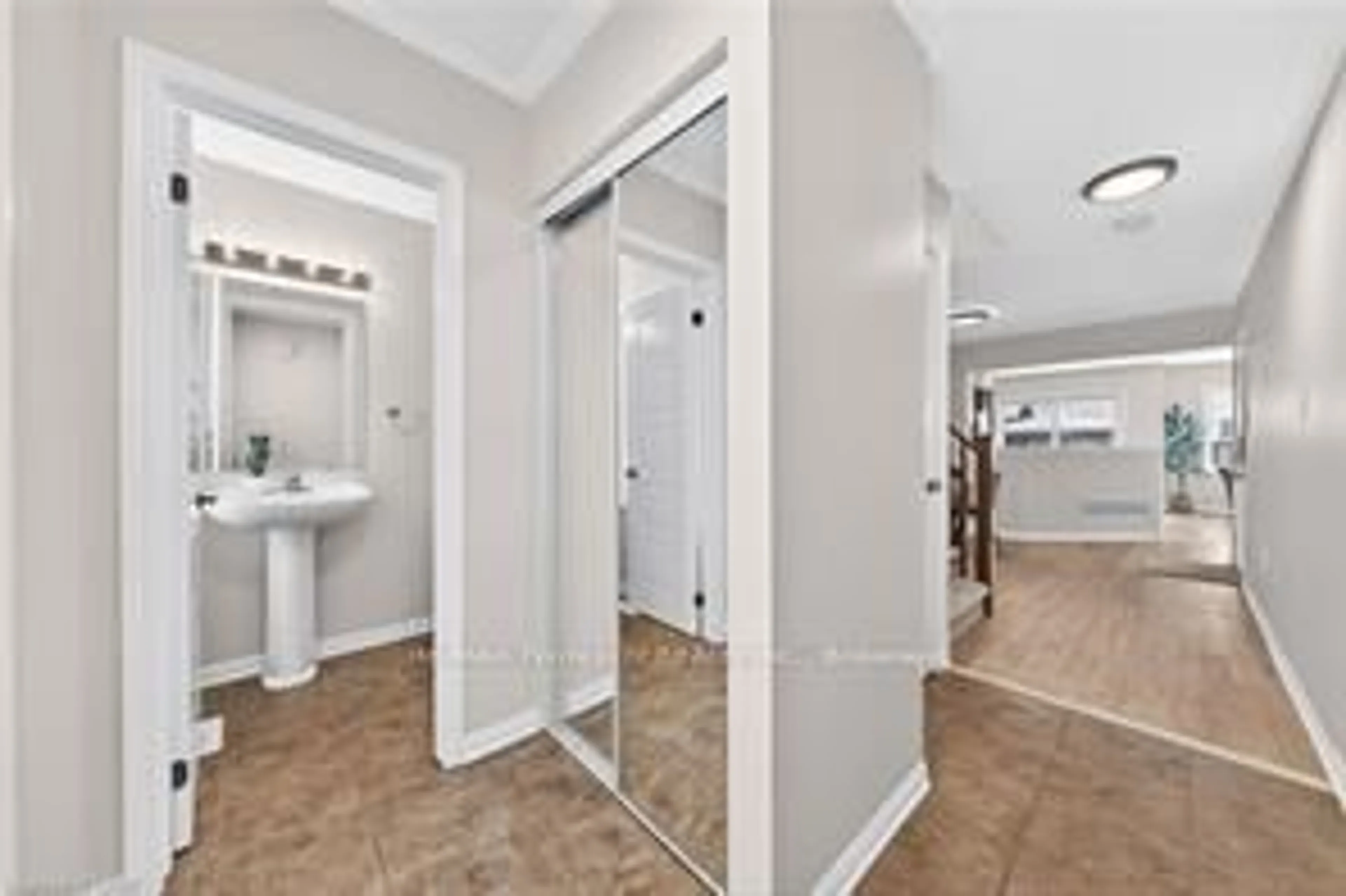 Indoor entryway for 19 Blackbird Circ, Cambridge Ontario N3C 0A9