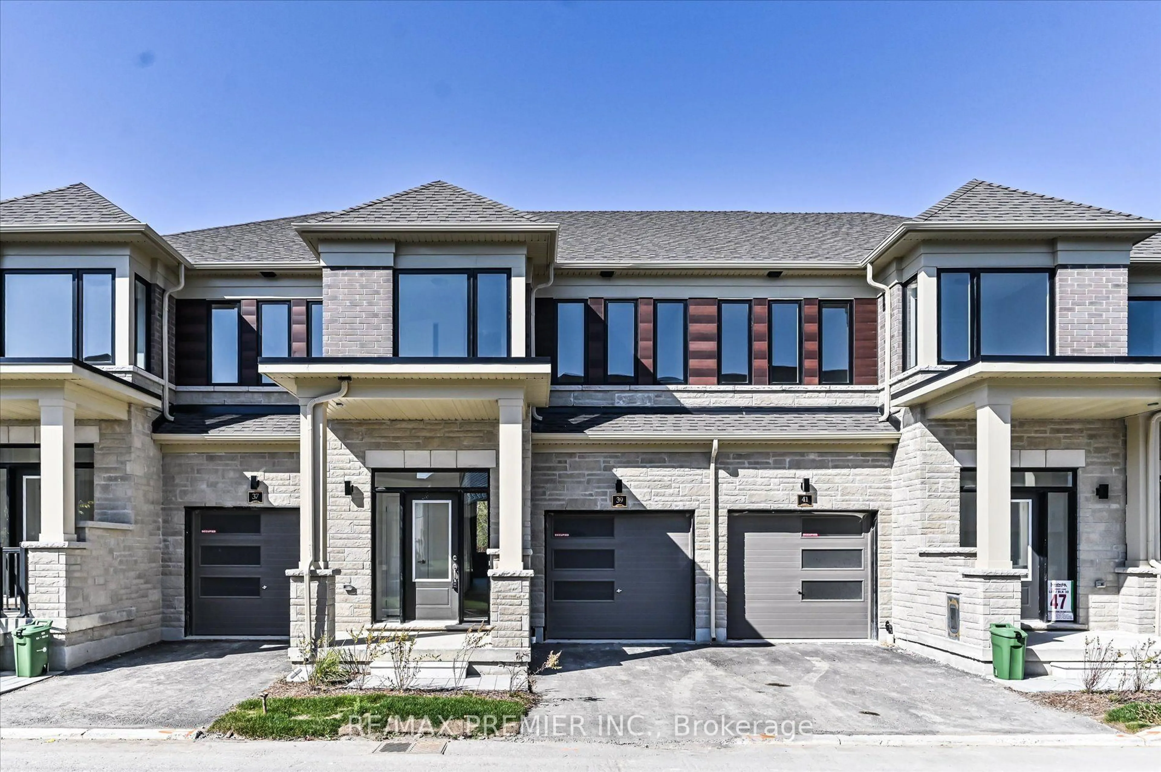 Home with brick exterior material, street for 39 Hickey Lane, Kawartha Lakes Ontario K9V 0T2