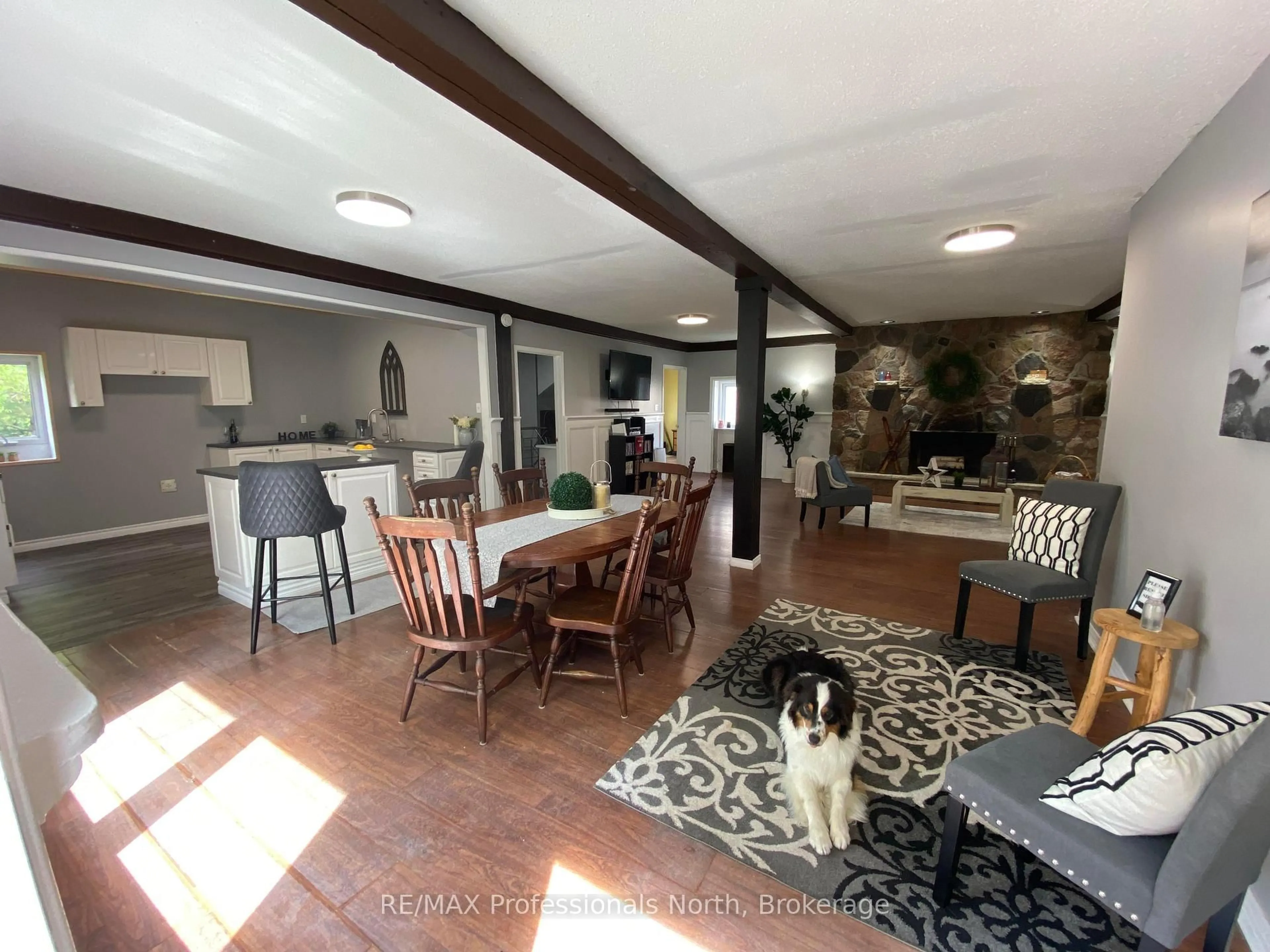 Open concept kitchen, unknown for 204 MINERAL SPRINGS Rd, Huntsville Ontario P1H 2N5