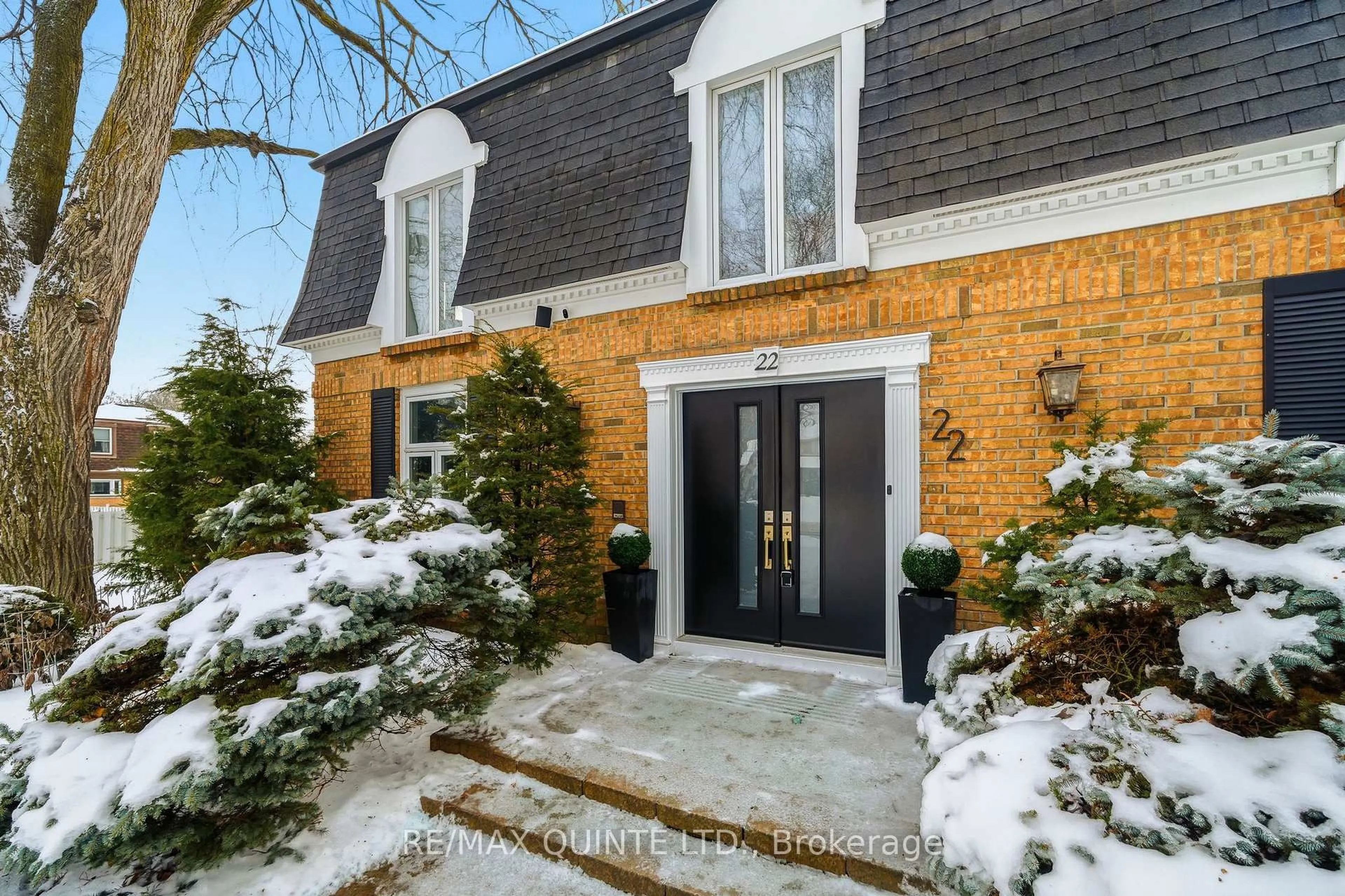 Home with brick exterior material, street for 22 Forest Hill Cres, Belleville Ontario K8N 4M5