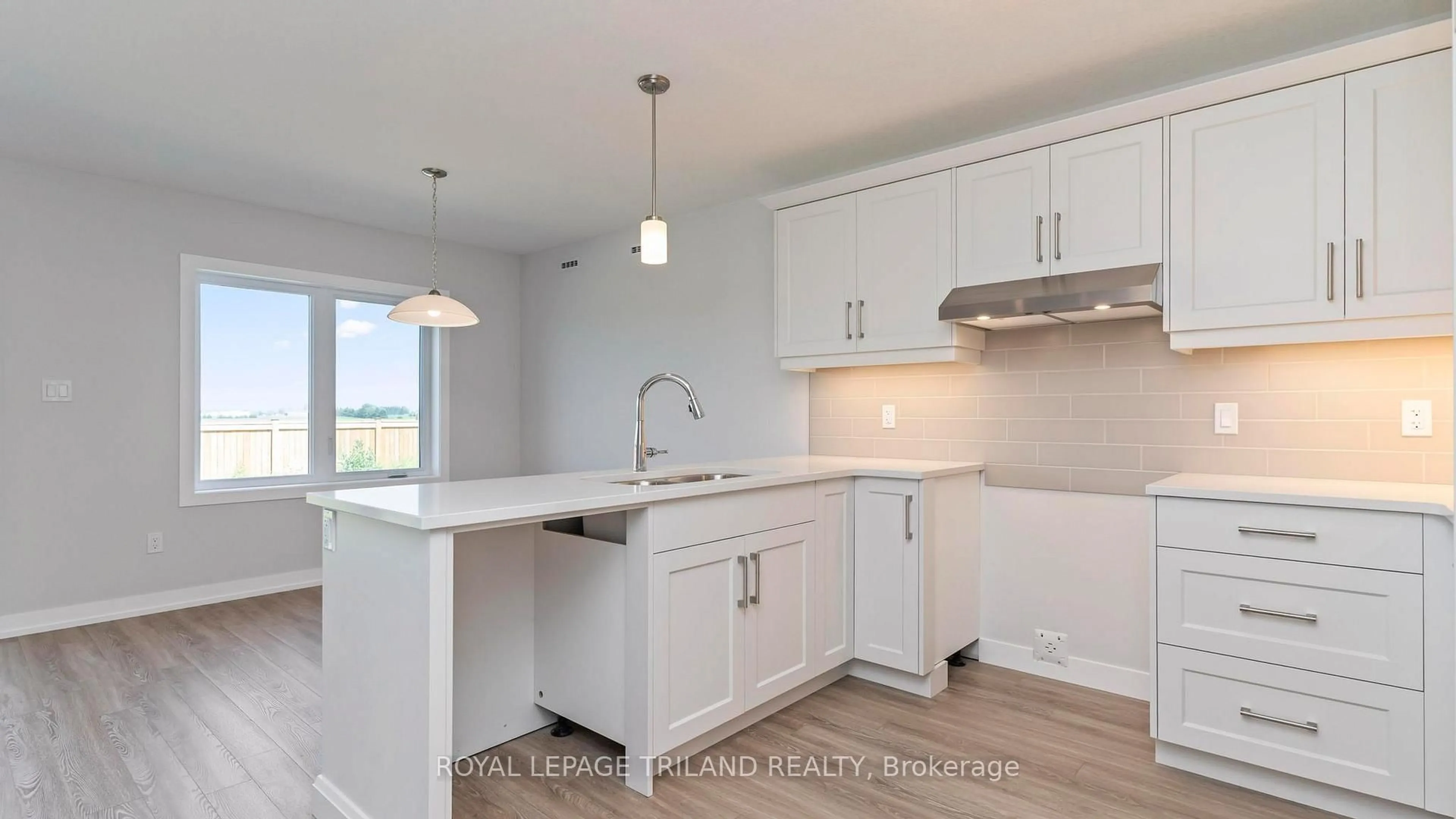 Open concept kitchen, unknown for 47 HARROW Lane, St. Thomas Ontario N5R 0P3