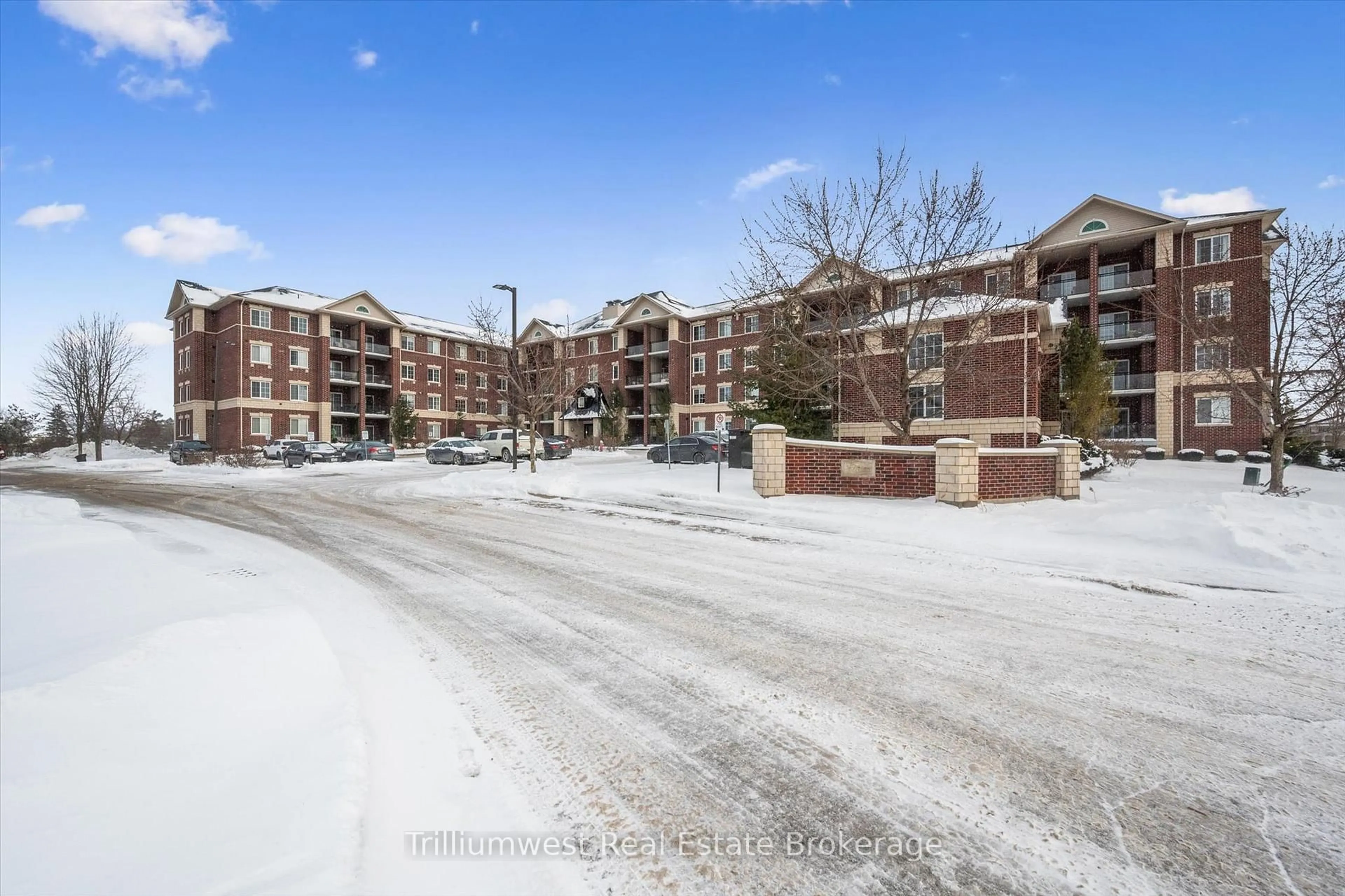 A pic from outside/outdoor area/front of a property/back of a property/a pic from drone, street for 1440 GORDON St #321, Guelph Ontario N1L 1C8