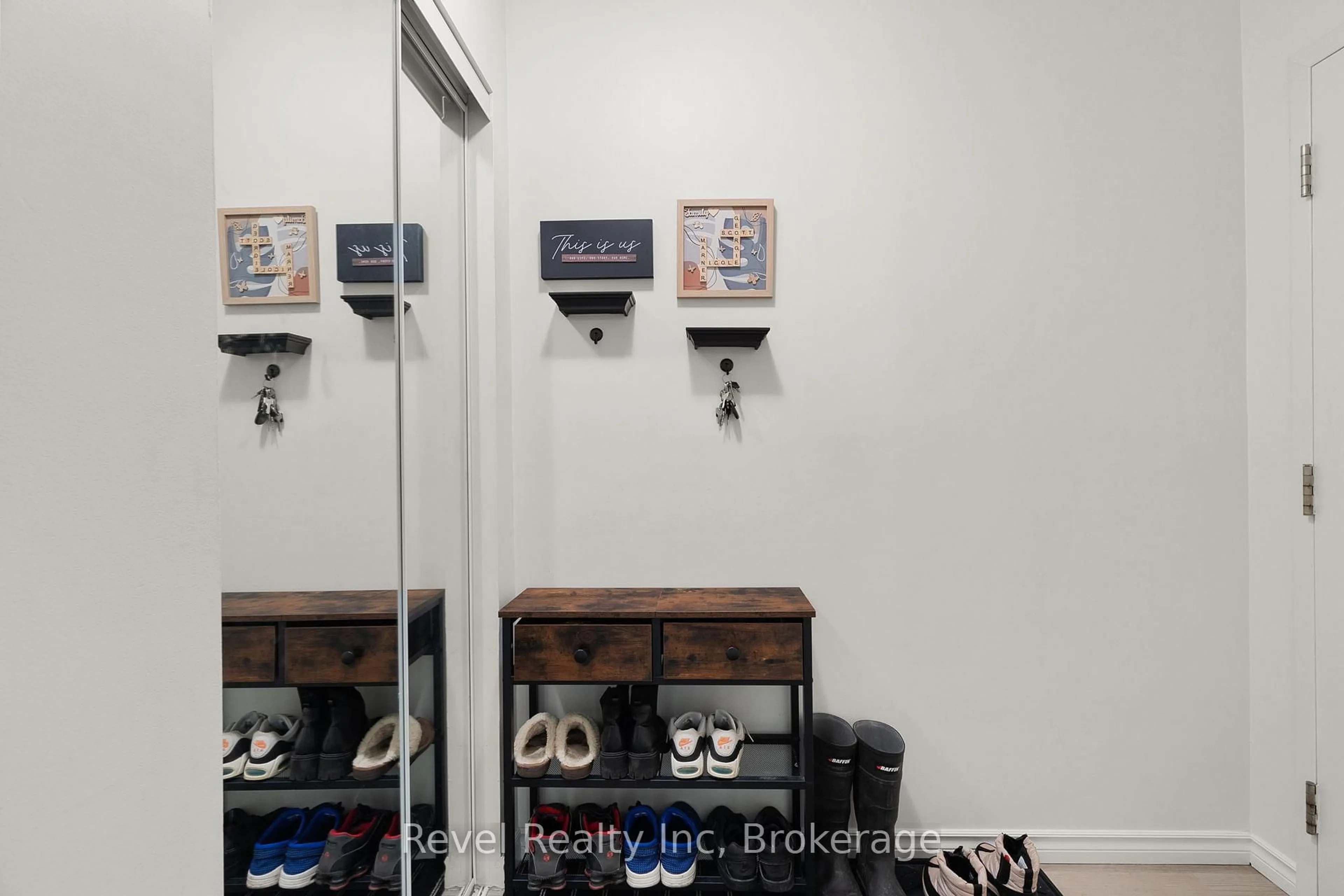 Unknown for 1 Georgian Bay Ave #206, Parry Sound Ontario P2A 3B1