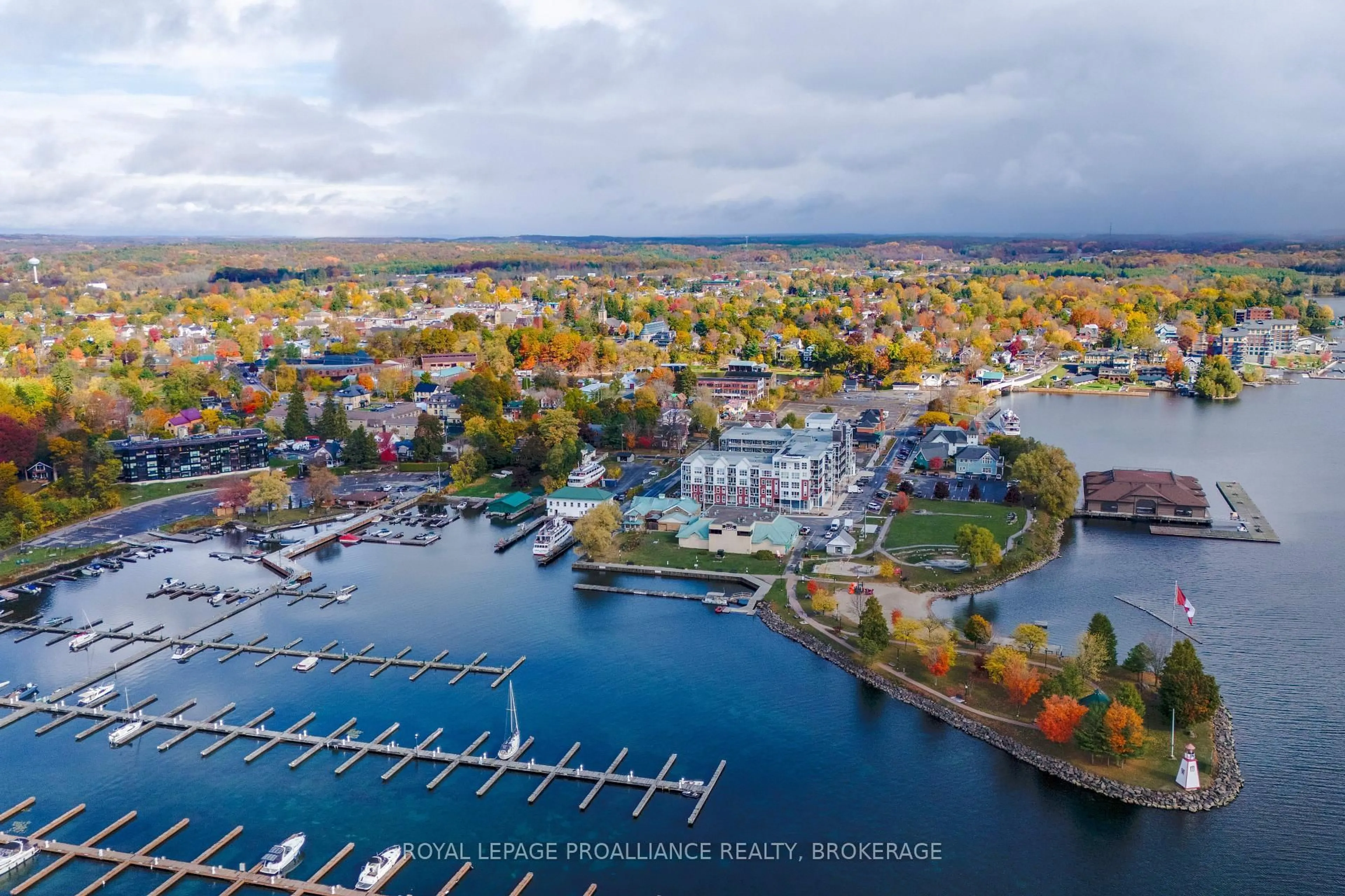 A pic from outside/outdoor area/front of a property/back of a property/a pic from drone, water/lake/river/ocean view for 50 Market St #302, Gananoque Ontario K7G 2M3