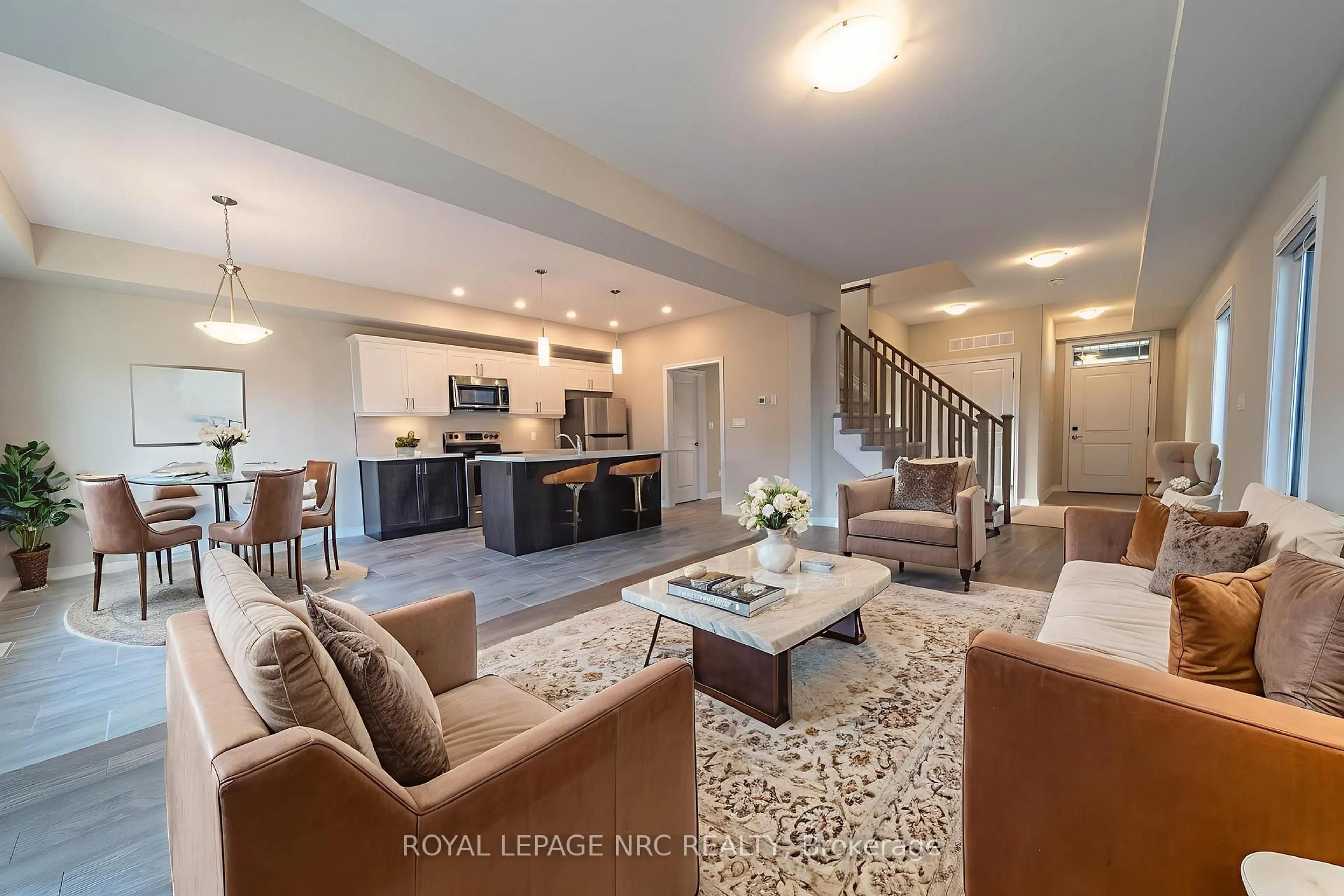 Open concept kitchen, unknown for 1217 Uppers Lane, Thorold Ontario L0S 1A0