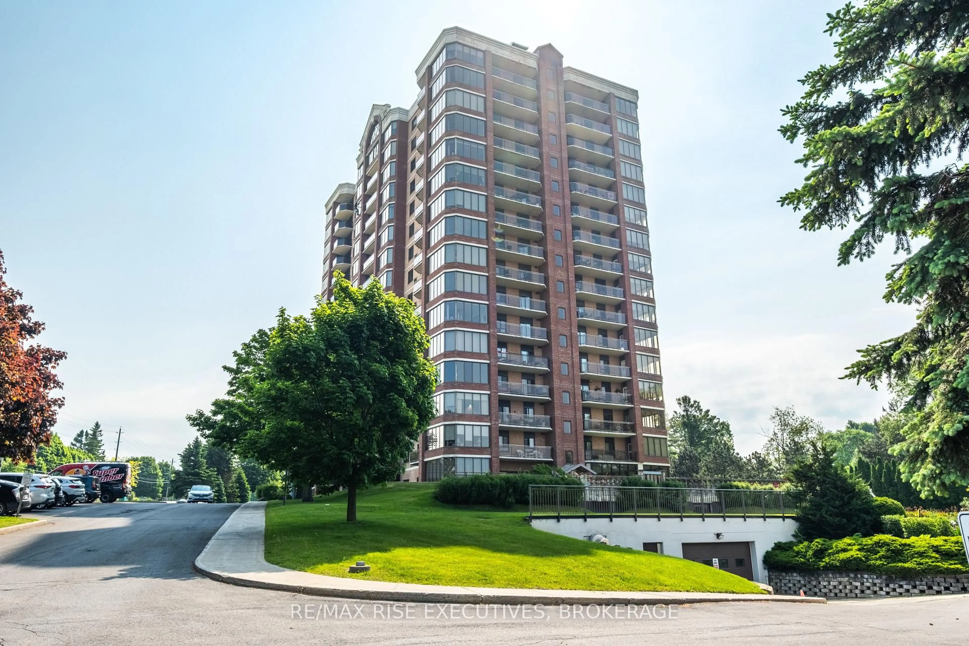 Unknown for 1000 King St #102, Kingston Ontario K7M 8H3