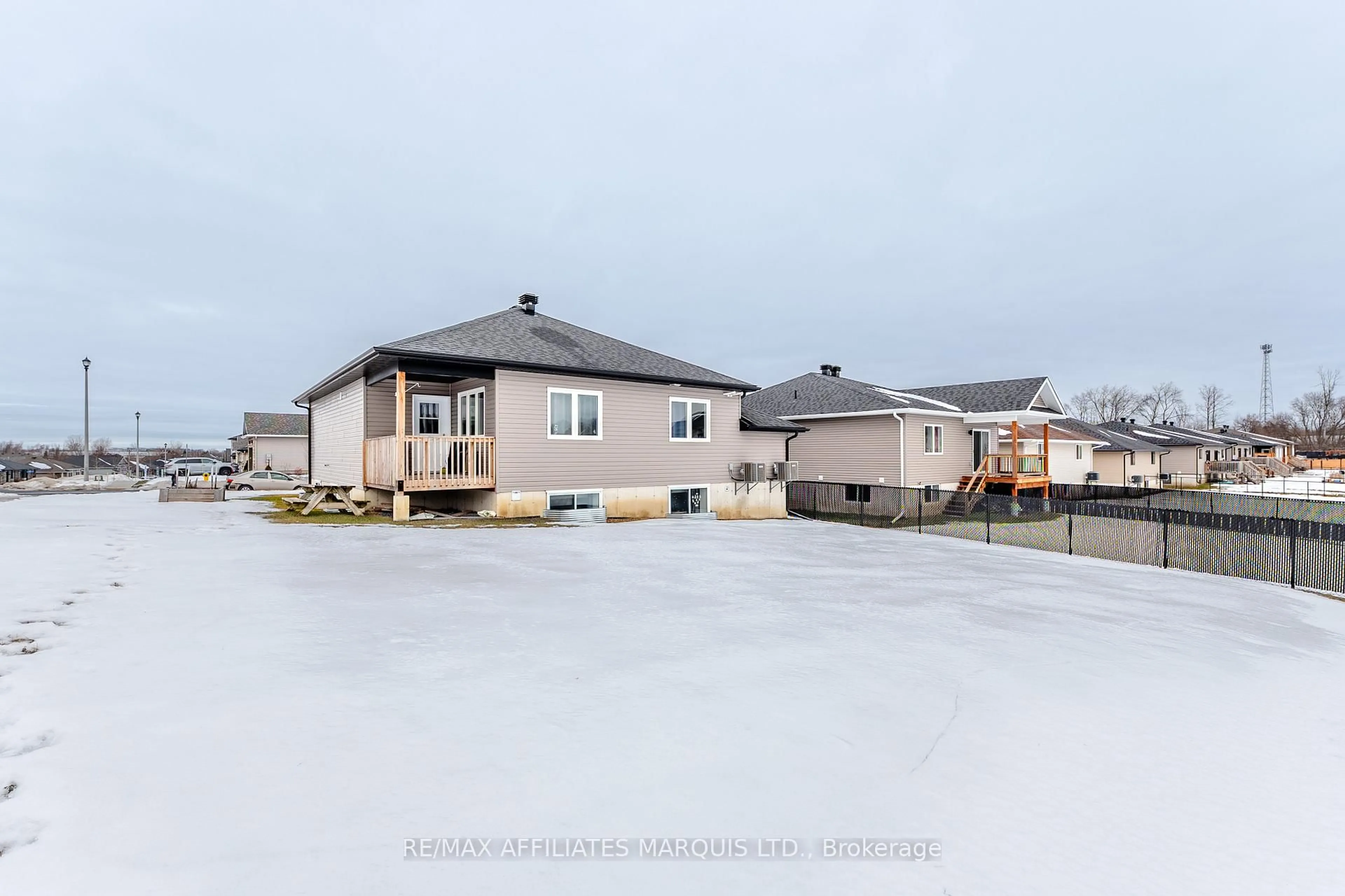 Home with vinyl exterior material, street for 2459 Watson Cres, Cornwall Ontario K6H 0H9