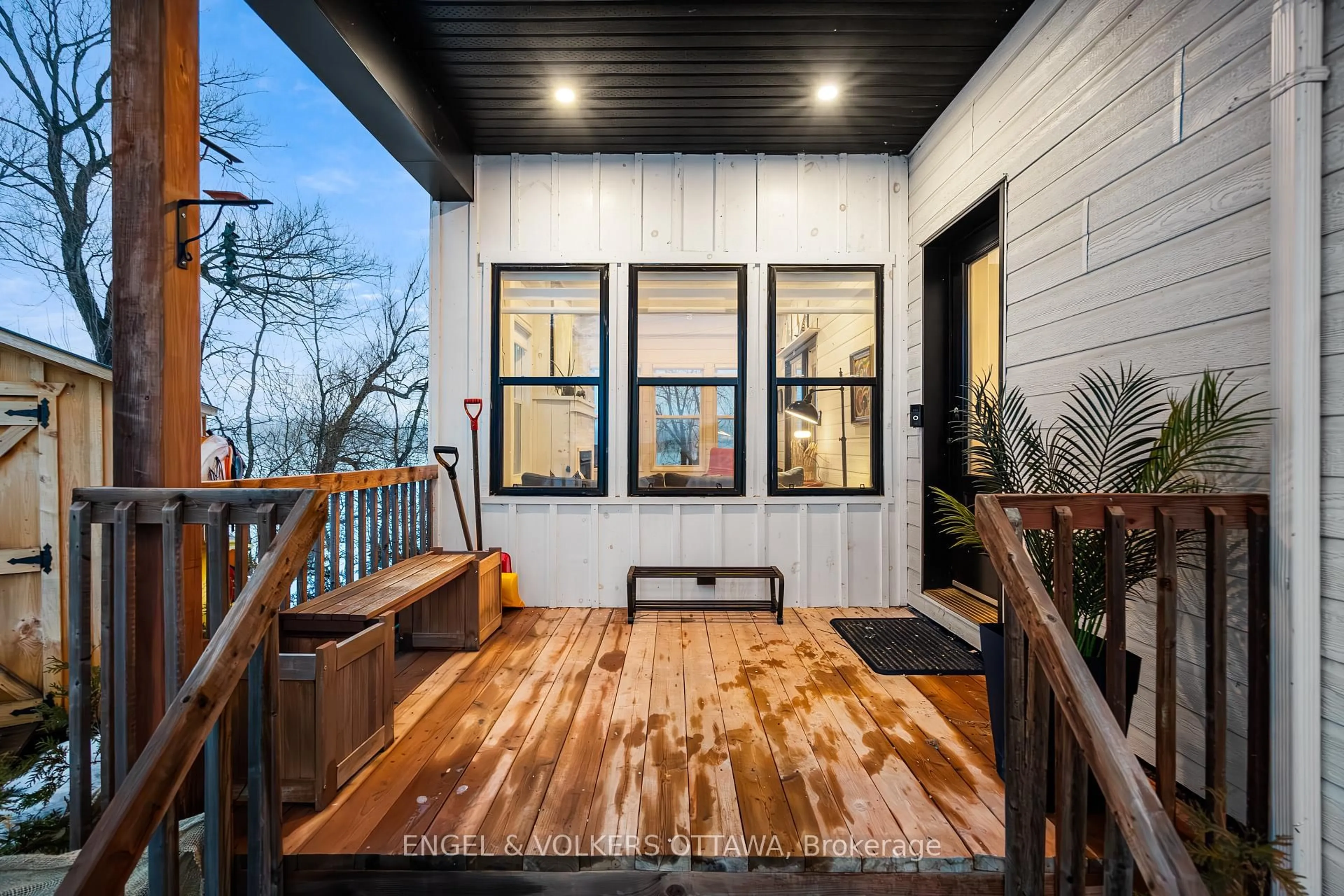 Unknown for 2882 BAY Rd, Champlain Ontario K0B 1K0