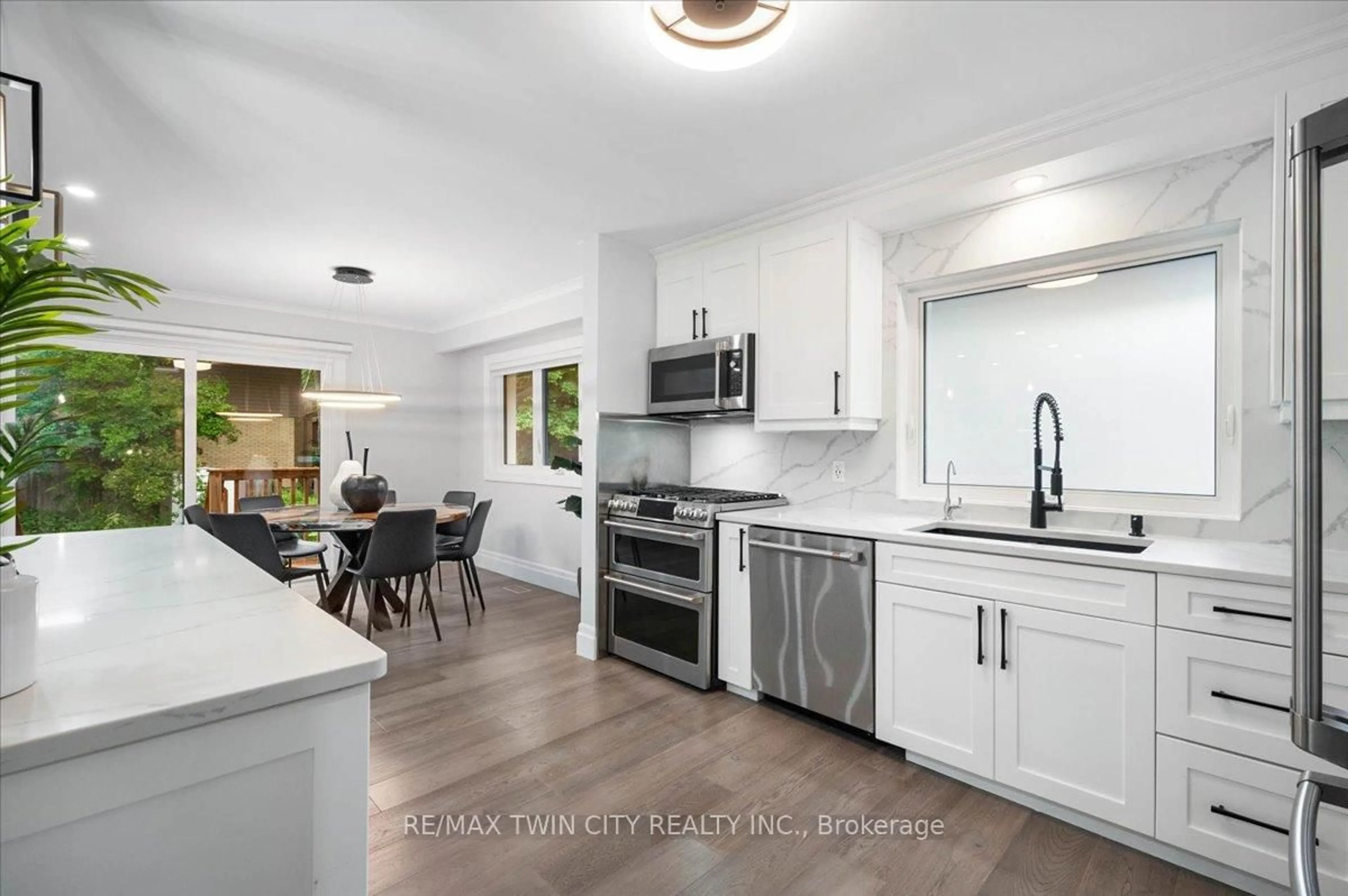 Open concept kitchen, ceramic/tile floor for 162 Greenbrook Dr, Kitchener Ontario N2M 4J7