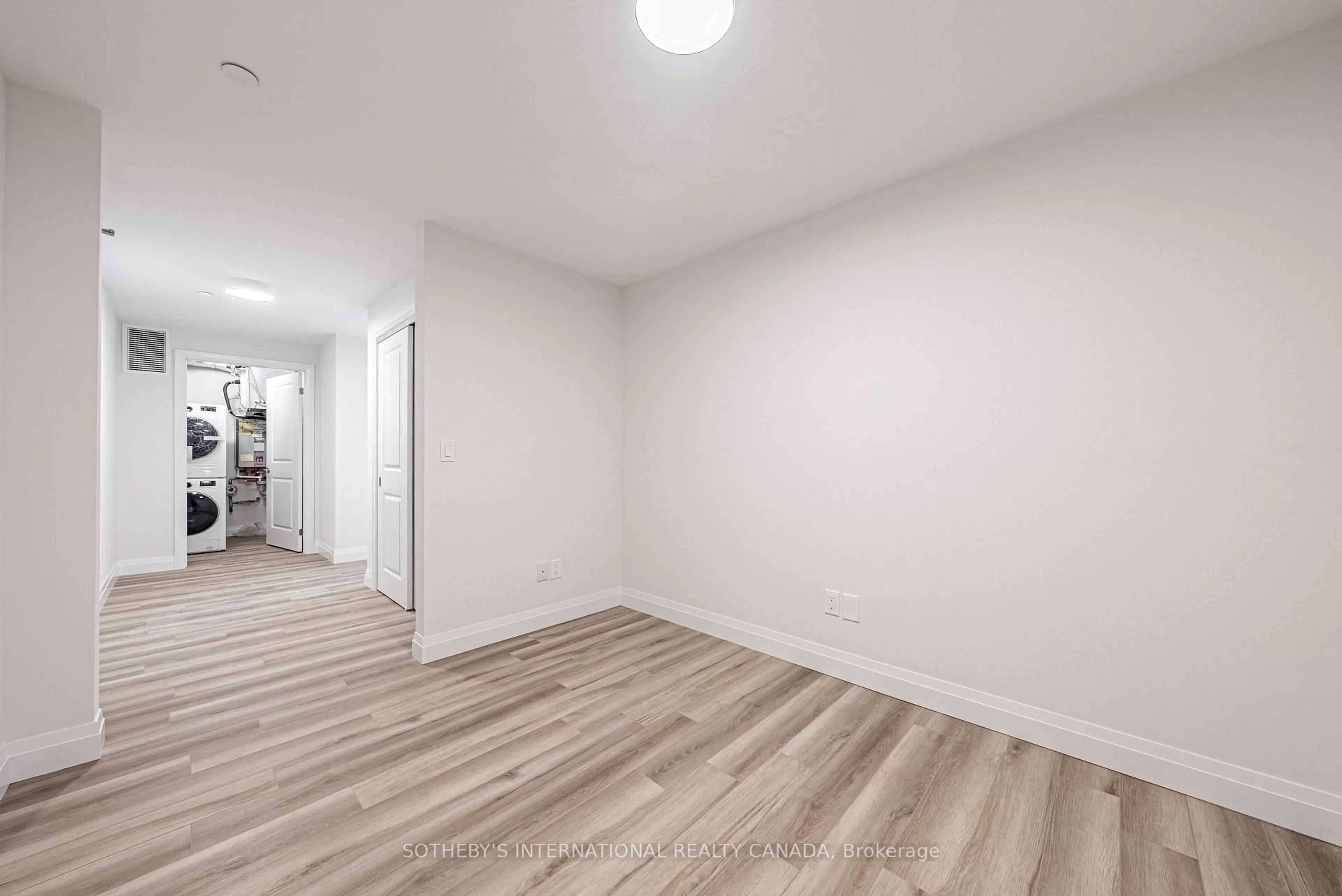 A pic of a room for 153 Wilson Ave #103, Hamilton Ontario L9G 1N4