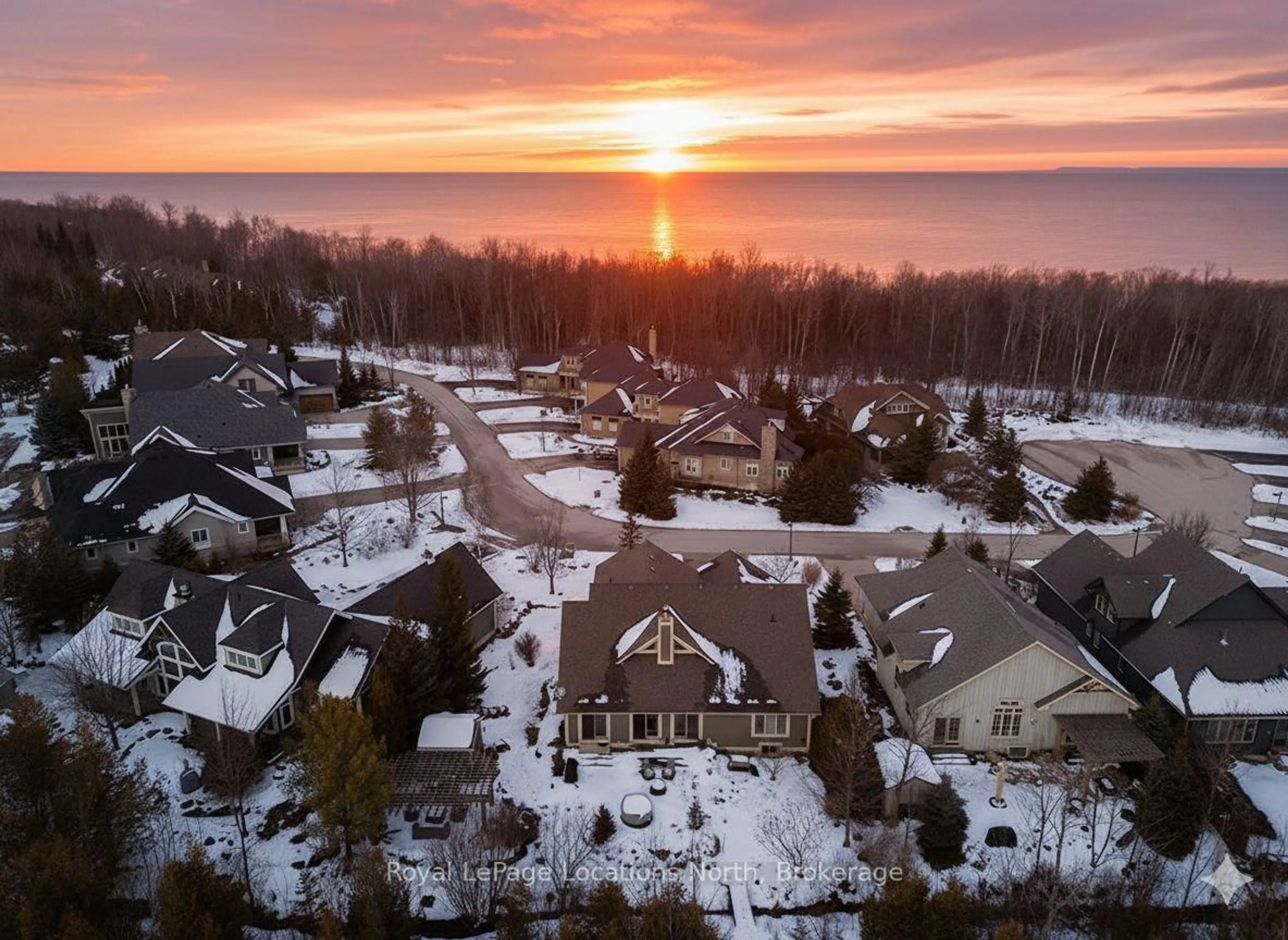 A pic from outside/outdoor area/front of a property/back of a property/a pic from drone, mountain view for 110 JOHN WATT Way, Blue Mountains Ontario N0H 2P0
