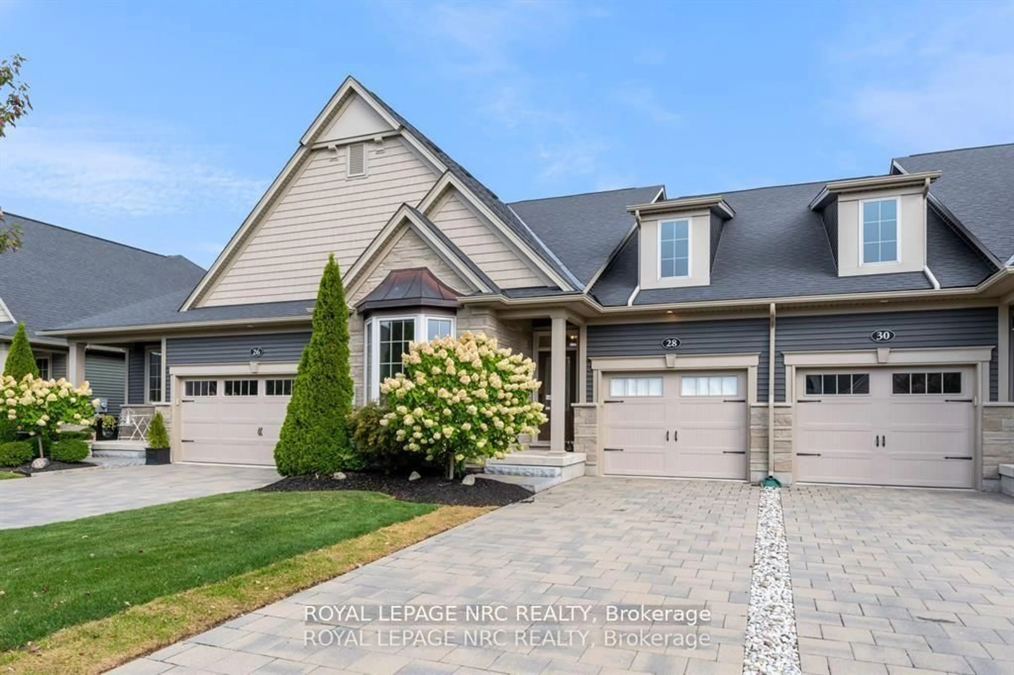 Home with brick exterior material, street for 28 Campbell St, Thorold Ontario L2V 0J3